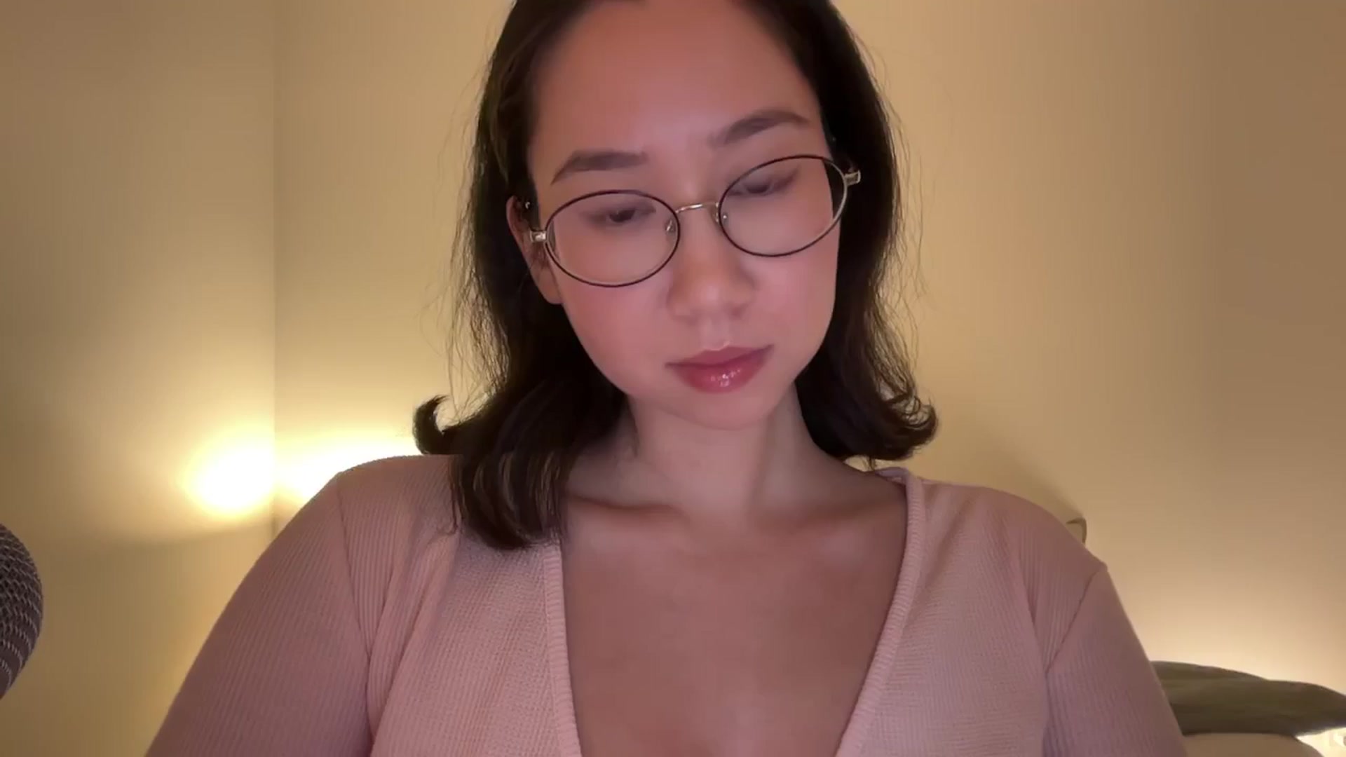 Gallery image thumbnail from cute_asian69's myfreecams stream on, 12/22/2024, 03:25 image 20 of 20