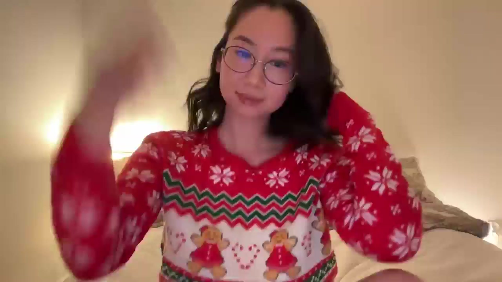 Gallery image thumbnail from cute_asian69's myfreecams stream on, 12/26/2024, 24:23 image 1 of 20