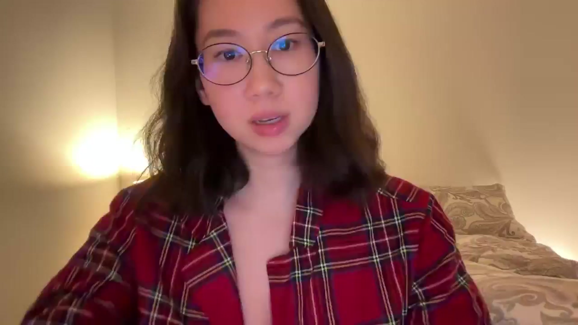 Gallery image thumbnail from cute_asian69's myfreecams stream on, 12/26/2024, 03:45 image 11 of 20