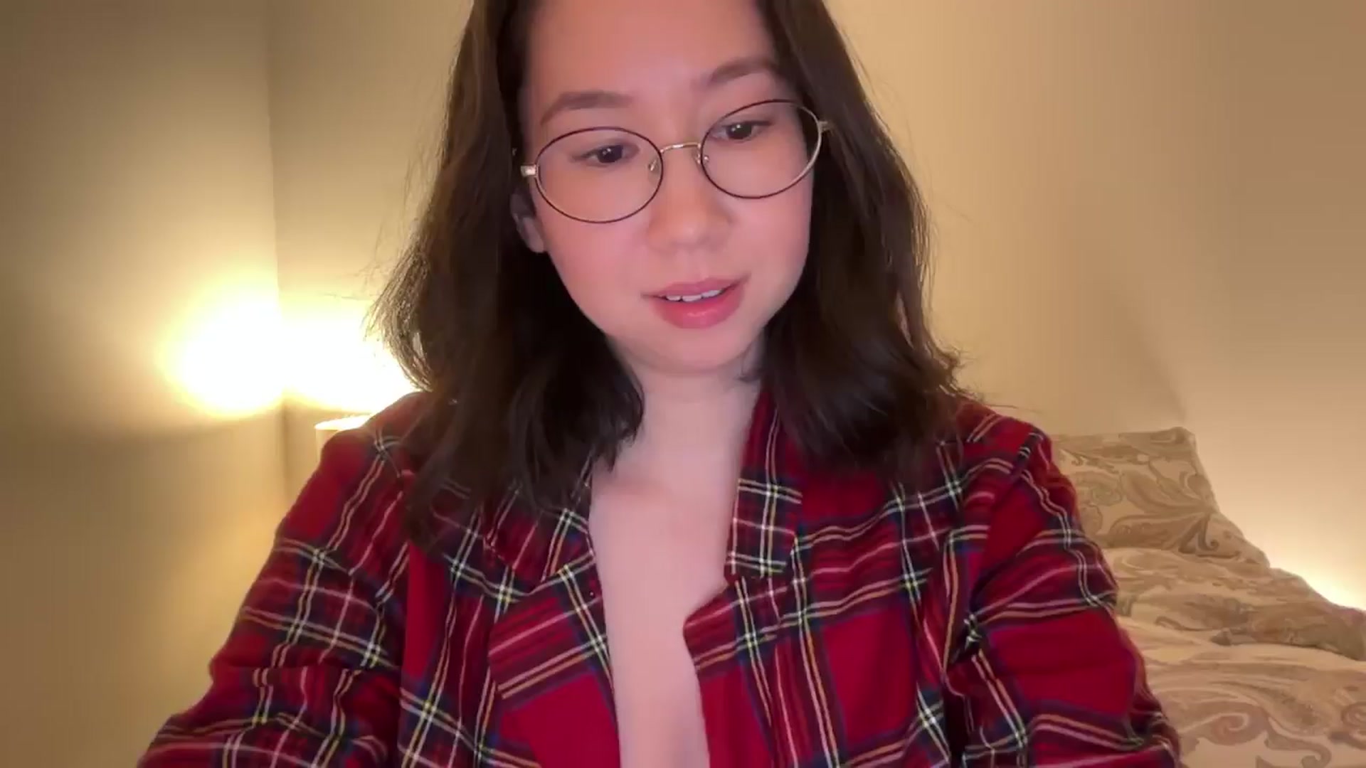Gallery image thumbnail from cute_asian69's myfreecams stream on, 12/26/2024, 03:45 image 12 of 20