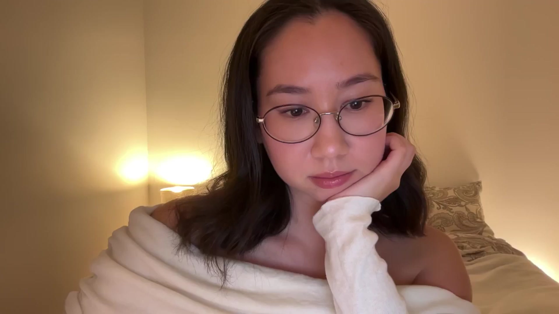 Gallery image thumbnail from cute_asian69's myfreecams stream on, 12/27/2024, 24:17 image 19 of 20