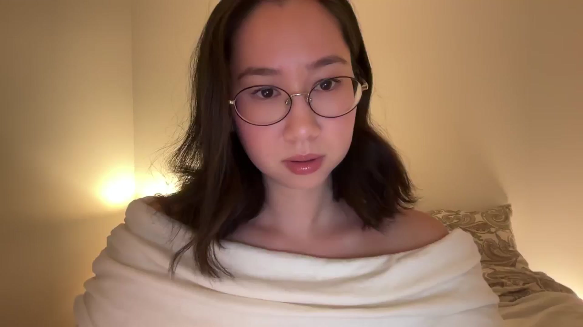 Gallery image thumbnail from cute_asian69's myfreecams stream on, 12/27/2024, 24:17 image 9 of 20