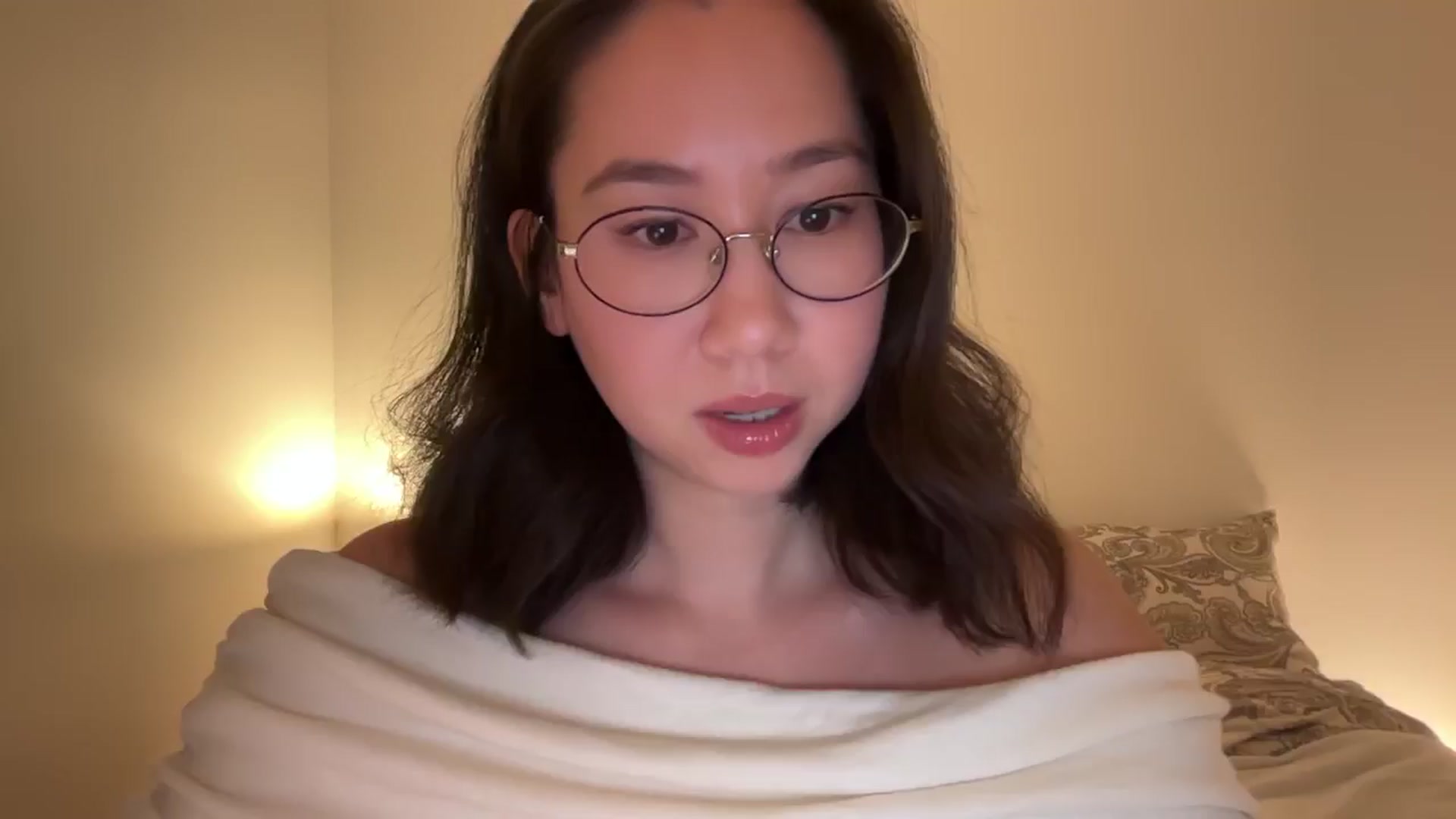 Gallery image thumbnail from cute_asian69's myfreecams stream on, 12/27/2024, 24:17 image 12 of 20