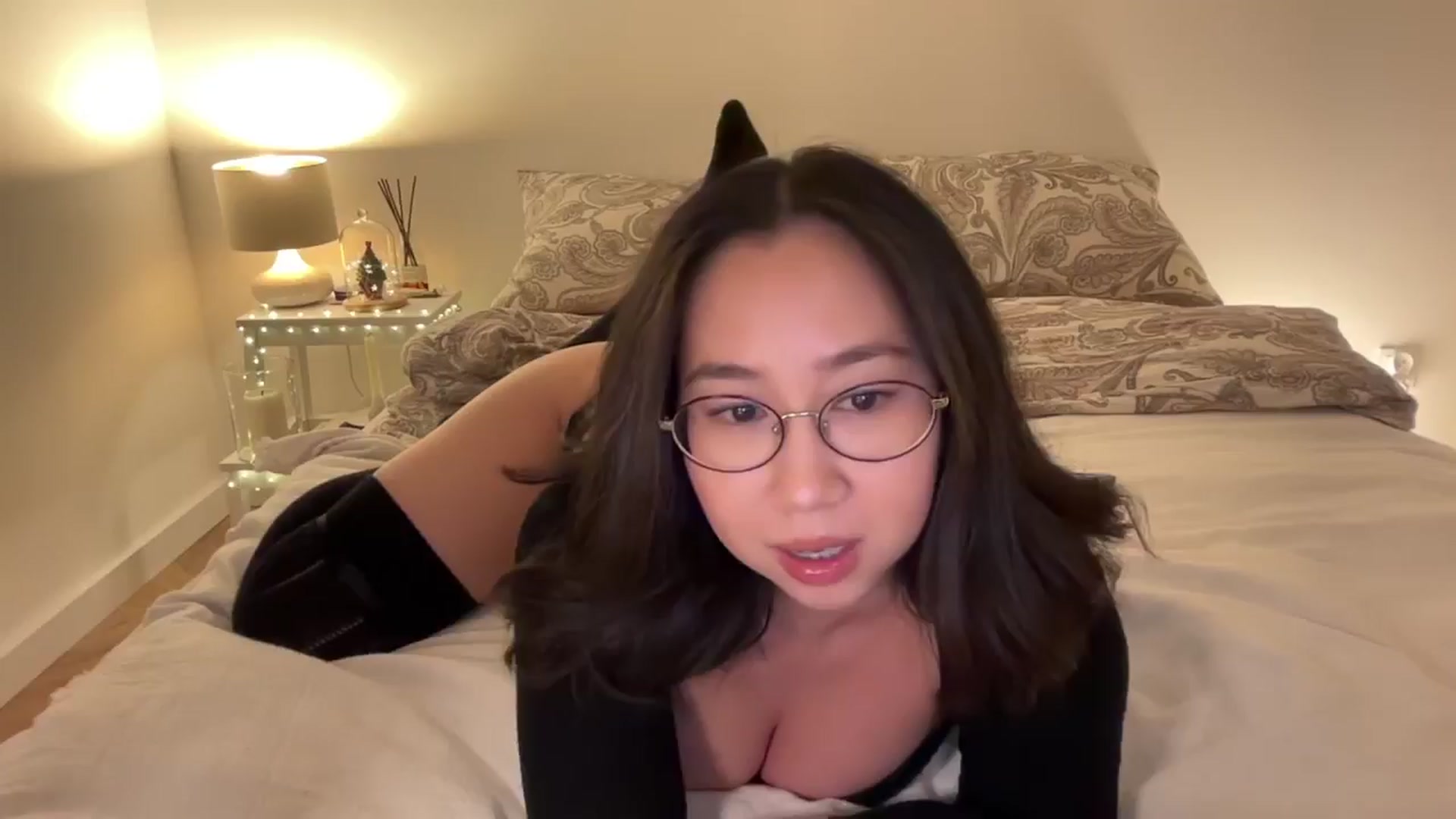 Gallery image thumbnail from cute_asian69's myfreecams stream on, 12/28/2024, 06:40 image 4 of 20