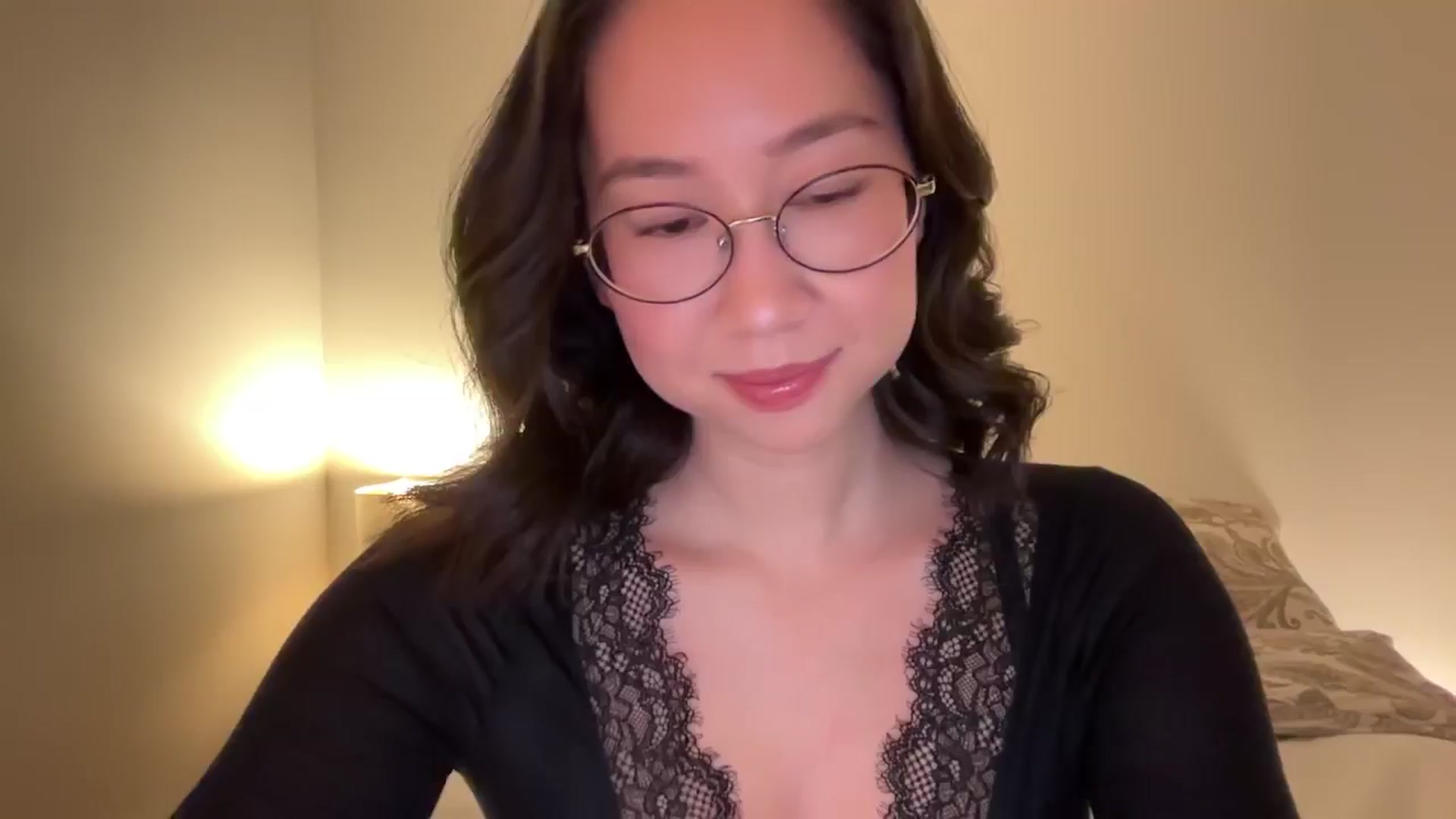 Gallery image thumbnail from cute_asian69's myfreecams stream on, 12/30/2024, 24:03 image 2 of 20