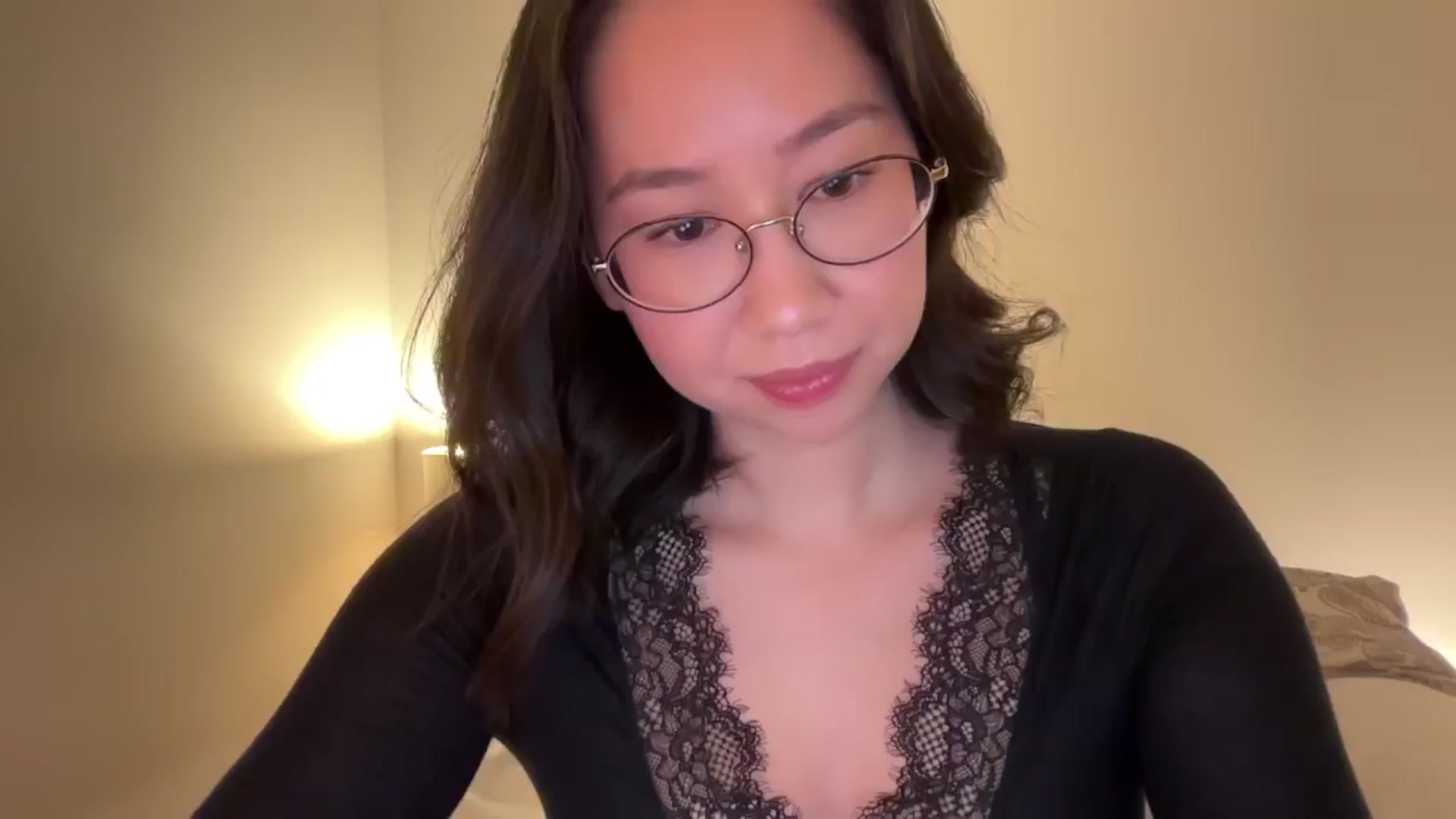 Gallery image thumbnail from cute_asian69's myfreecams stream on, 12/30/2024, 04:46 image 4 of 20