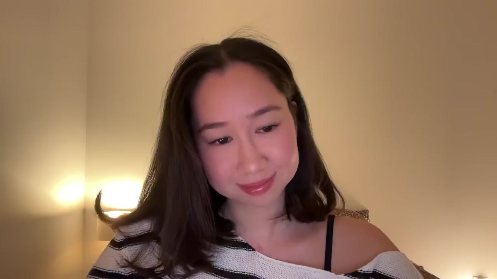 Gallery image thumbnail from cute_asian69's myfreecams stream on, 01/12/2025, 24:01 image 1 of 20