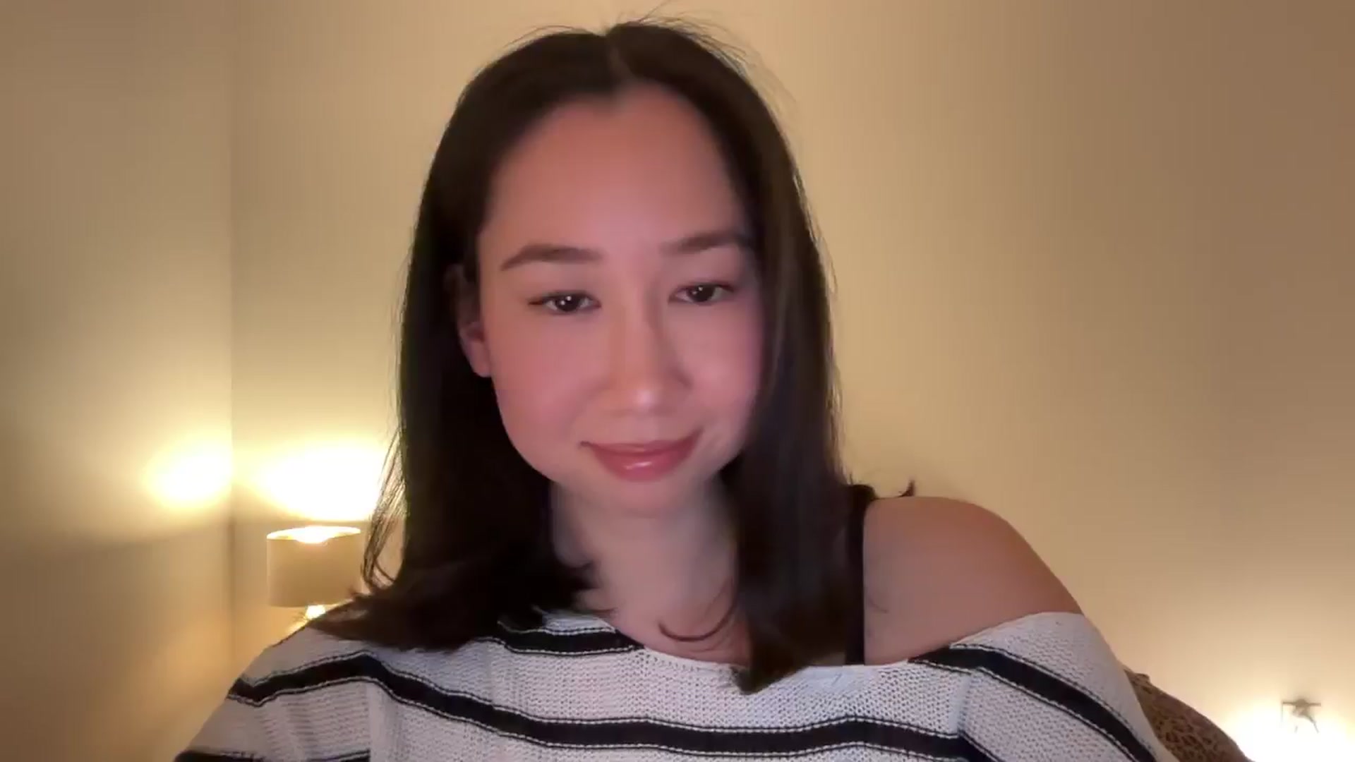 Gallery image thumbnail from cute_asian69's myfreecams stream on, 01/12/2025, 24:01 image 14 of 20