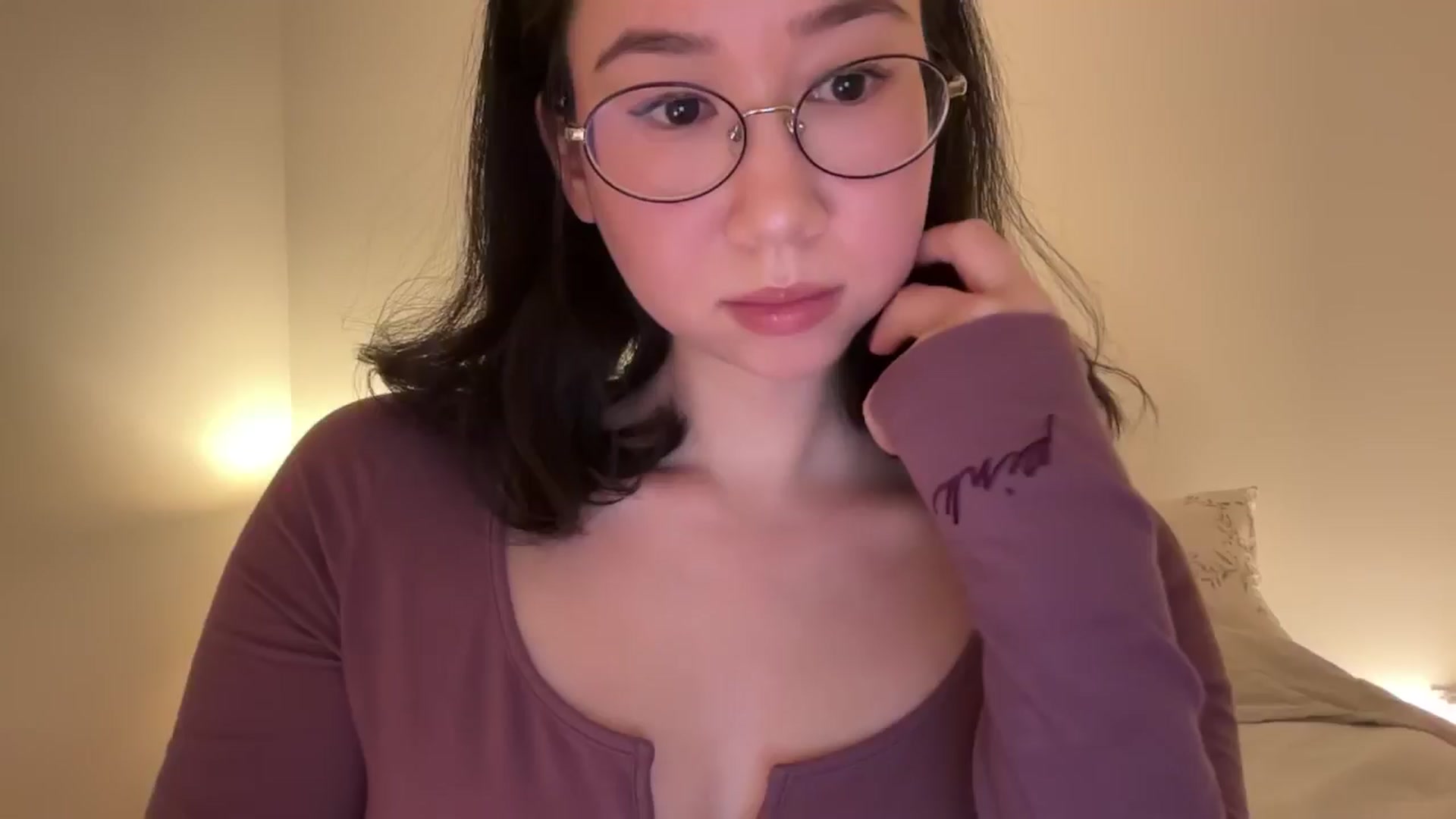 Gallery image thumbnail from cute_asian69's myfreecams stream on, 01/16/2025, 24:05 image 7 of 20