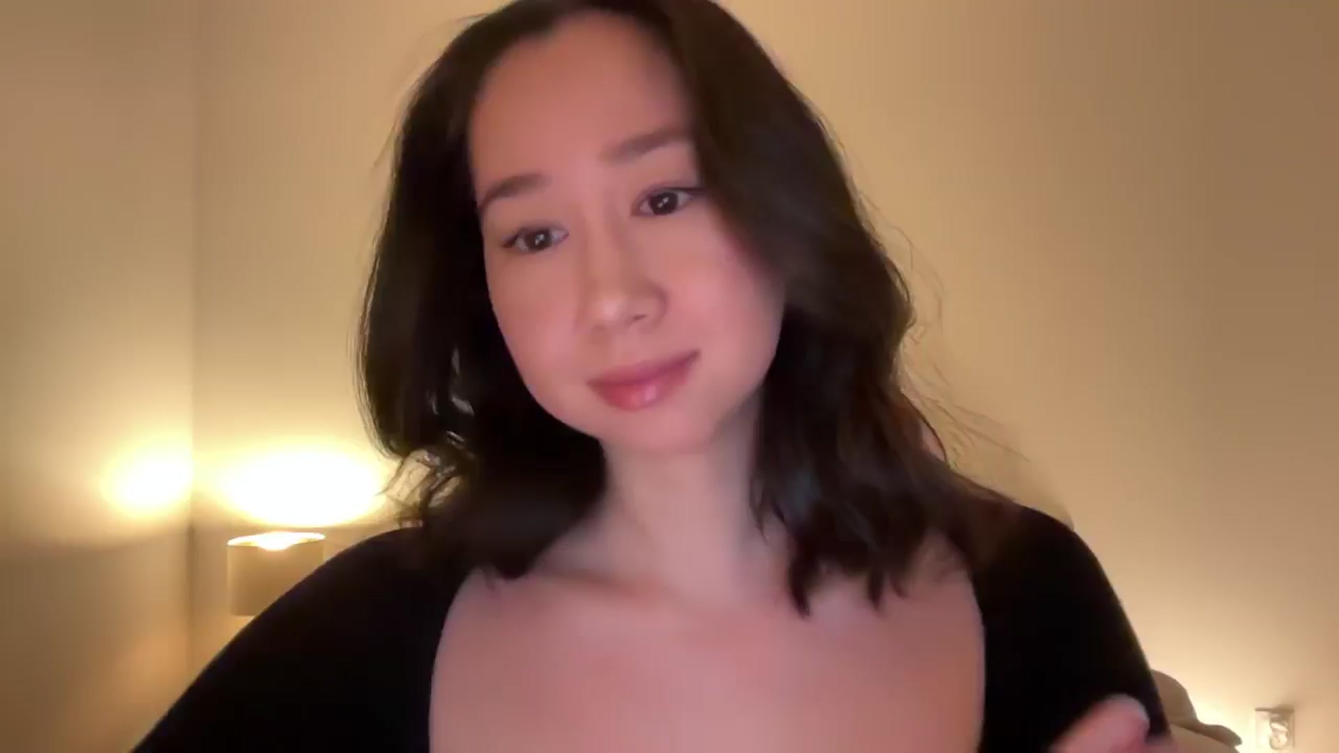 Gallery image thumbnail from cute_asian69's myfreecams stream on, 01/30/2025, 24:01 image 17 of 20