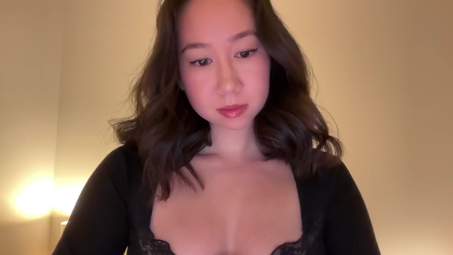 Gallery image thumbnail from cute_asian69's myfreecams stream on, 02/15/2025, 08:29 image 1 of 20