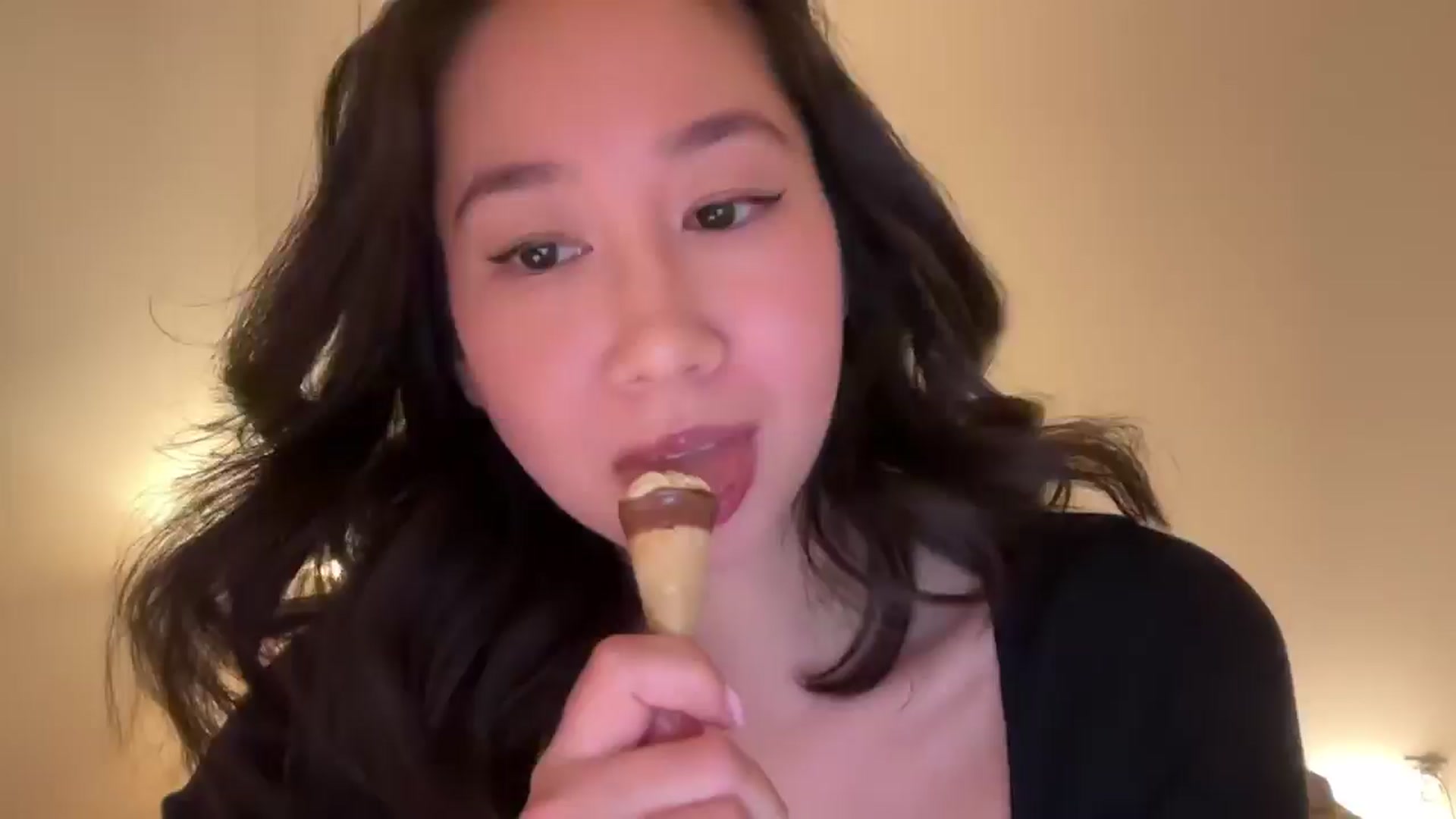 Gallery image thumbnail from cute_asian69's myfreecams stream on, 02/15/2025, 08:29 image 4 of 20