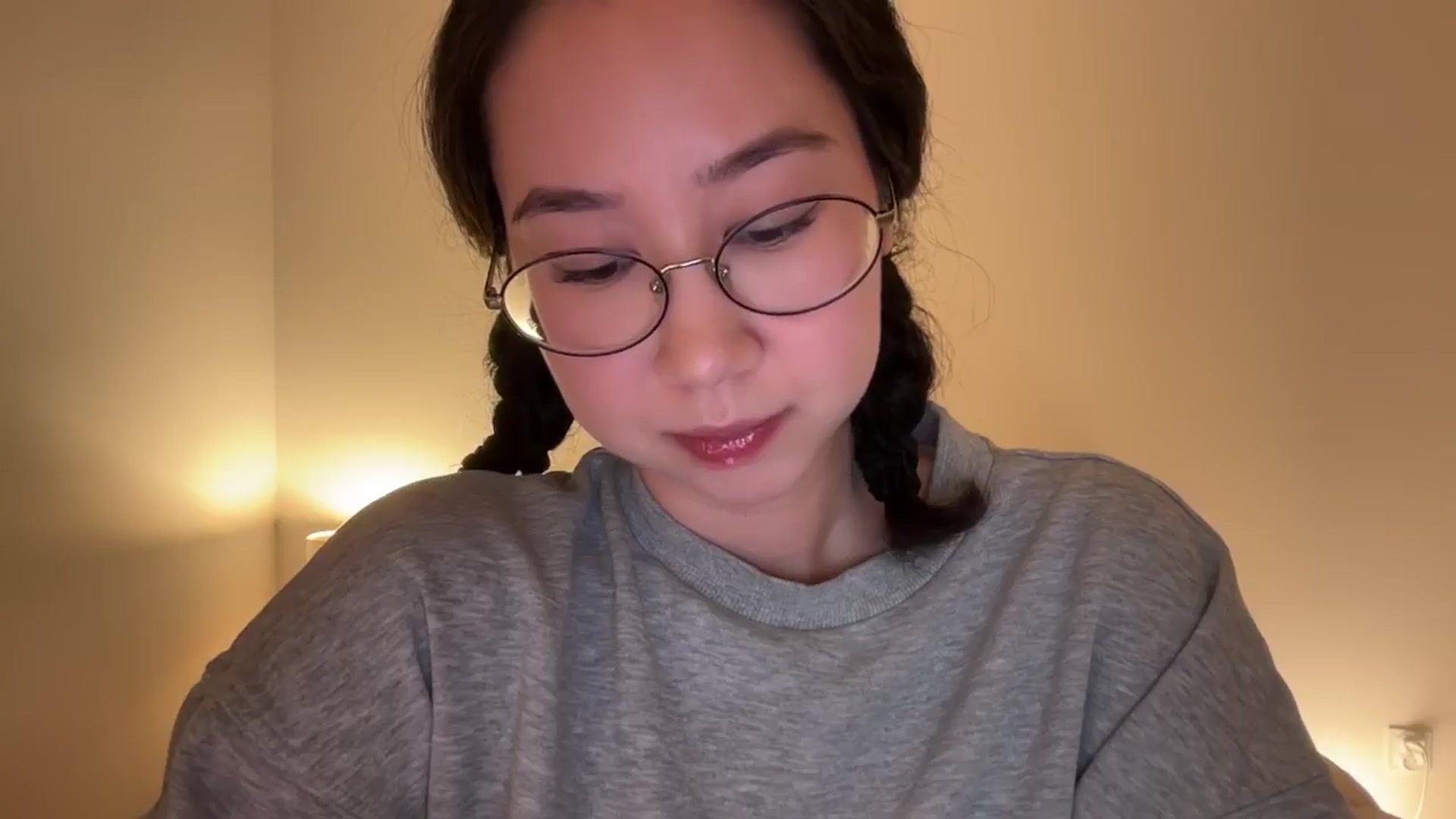 Gallery image thumbnail from cute_asian69's myfreecams stream on, 02/26/2025, 24:01 image 5 of 20