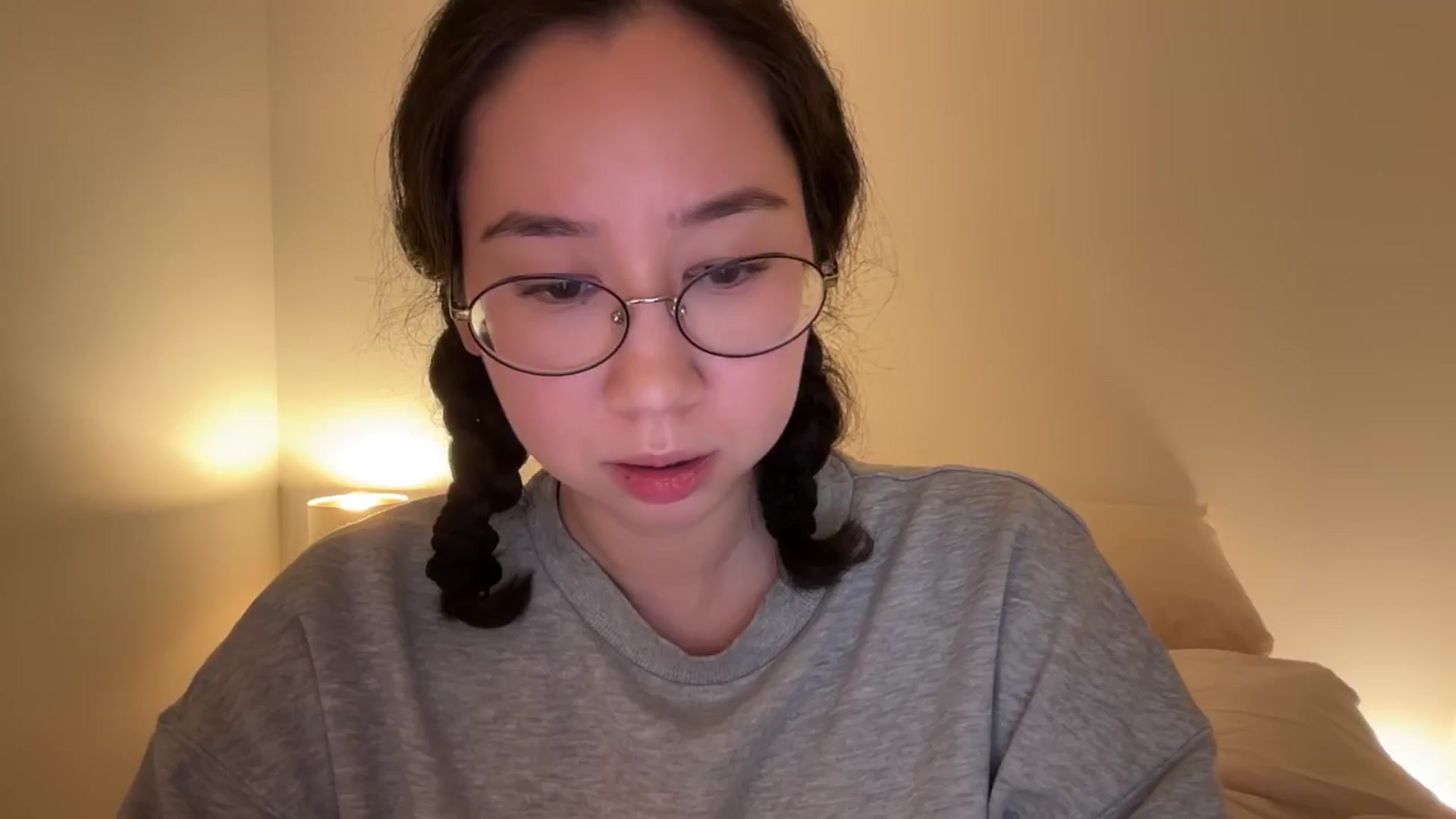 Gallery image thumbnail from cute_asian69's myfreecams stream on, 02/26/2025, 03:45 image 10 of 20