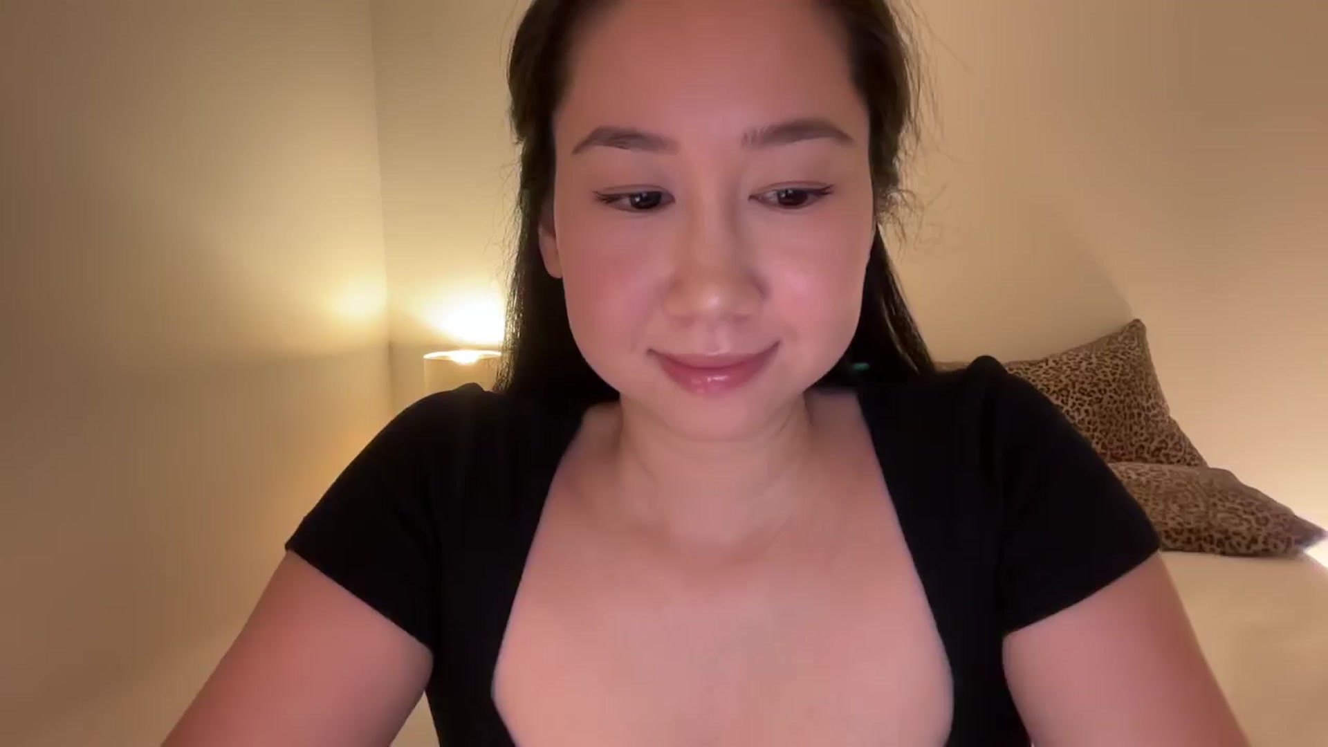 Gallery image thumbnail from cute_asian69's myfreecams stream on, 04/18/2025, 22:10 image 10 of 20