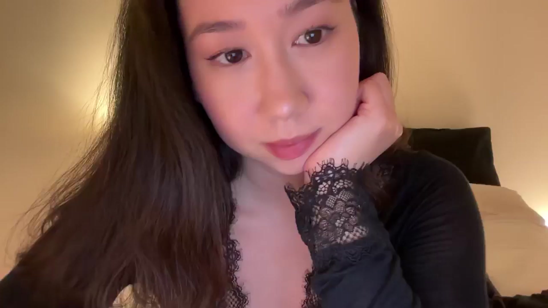 Gallery image thumbnail from cute_asian69's myfreecams stream on, 04/26/2025, 01:06 image 16 of 20