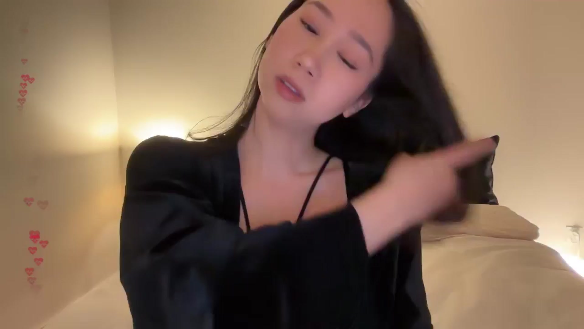 Gallery image thumbnail from cute_asian69's myfreecams stream on, 04/26/2025, 23:31 image 1 of 20