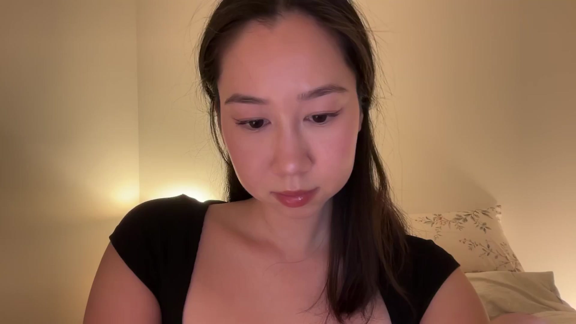 Gallery image thumbnail from cute_asian69's myfreecams stream on, 04/29/2025, 22:17 image 11 of 20