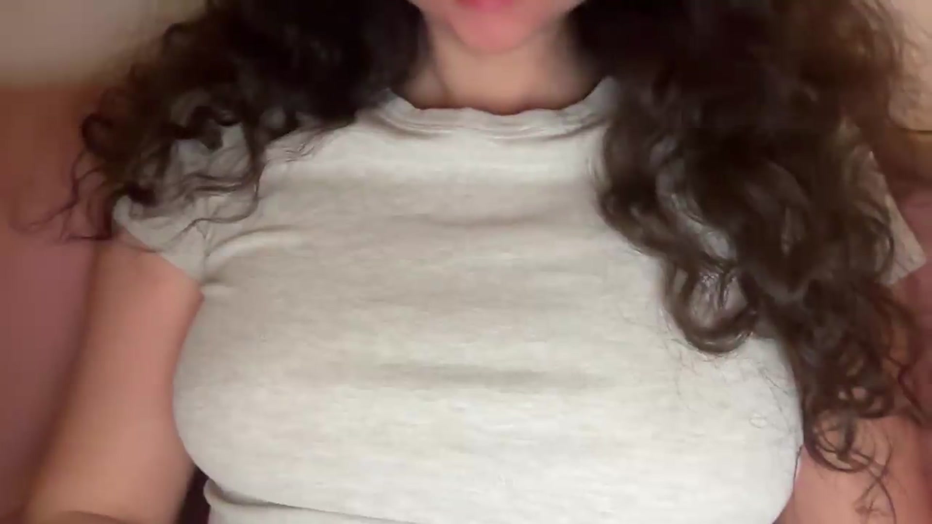 Gallery image thumbnail from cute_asian69's myfreecams stream on, 05/06/2026, 24:17 image 13 of 20