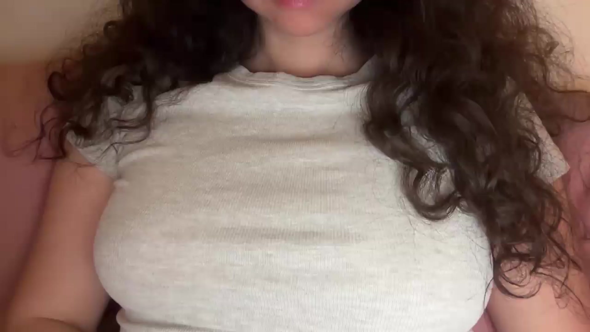 Gallery image thumbnail from cute_asian69's myfreecams stream on, 05/06/2026, 24:17 image 15 of 20