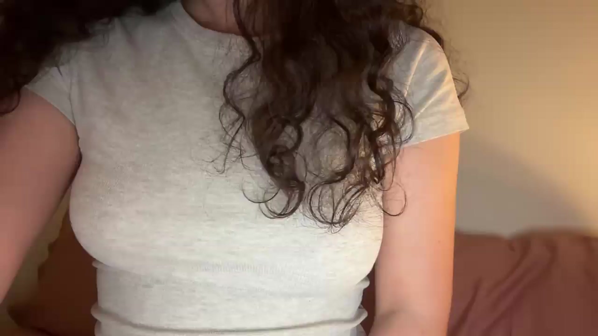Gallery image thumbnail from cute_asian69's myfreecams stream on, 05/06/2026, 24:17 image 3 of 20