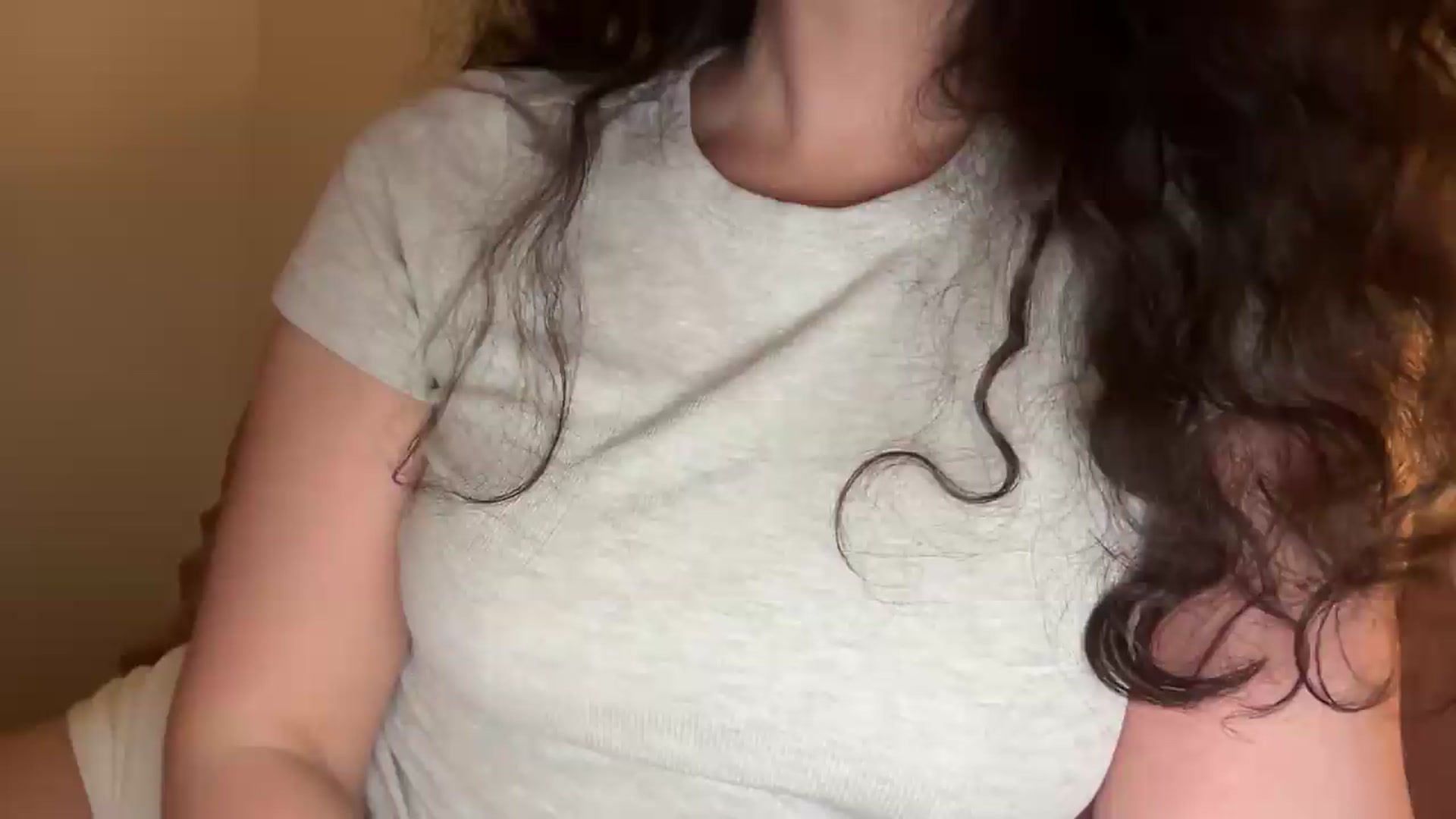 Gallery image thumbnail from cute_asian69's myfreecams stream on, 05/06/2026, 01:43 image 14 of 20