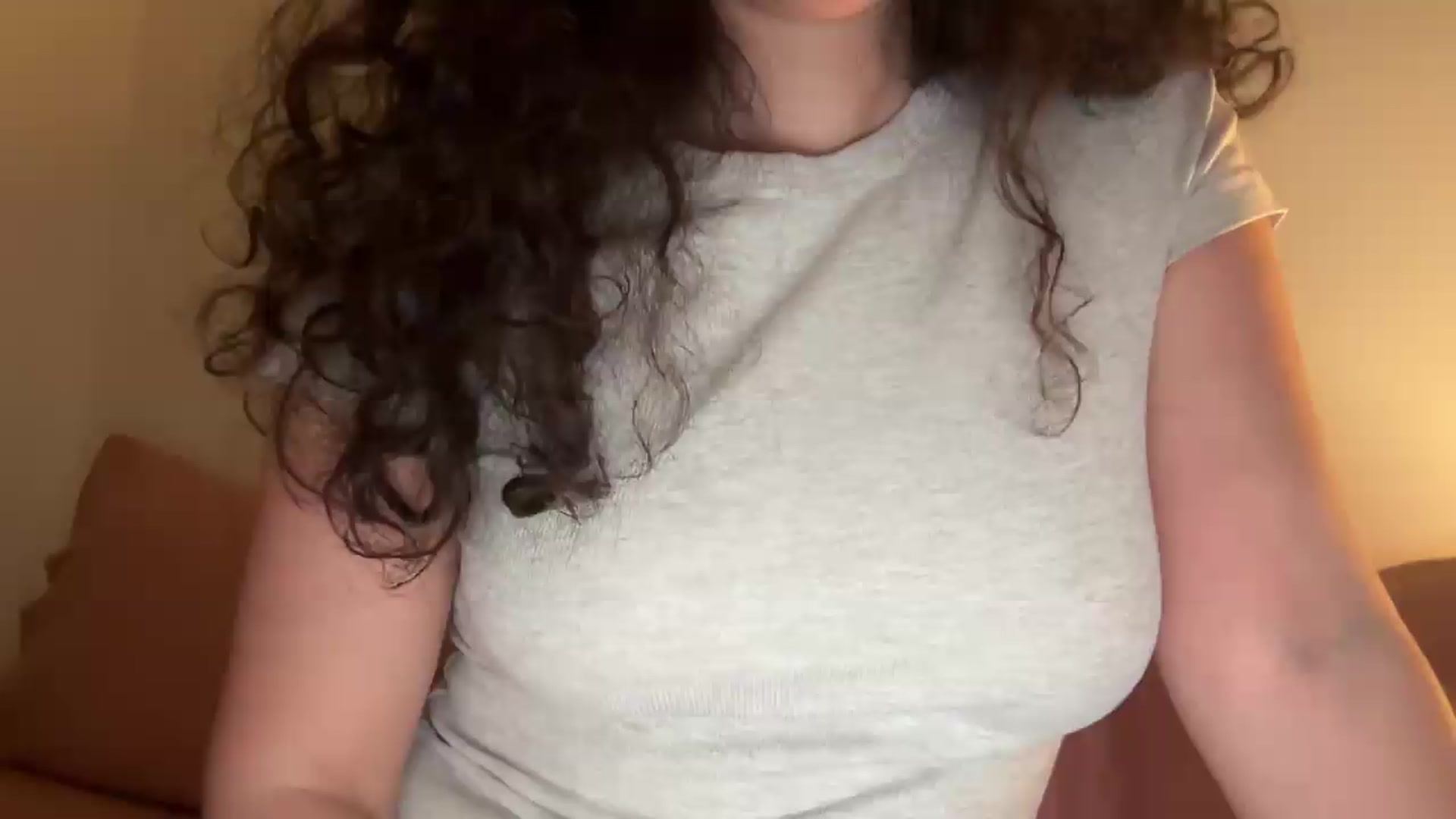 Gallery image thumbnail from cute_asian69's myfreecams stream on, 05/06/2026, 01:43 image 16 of 20