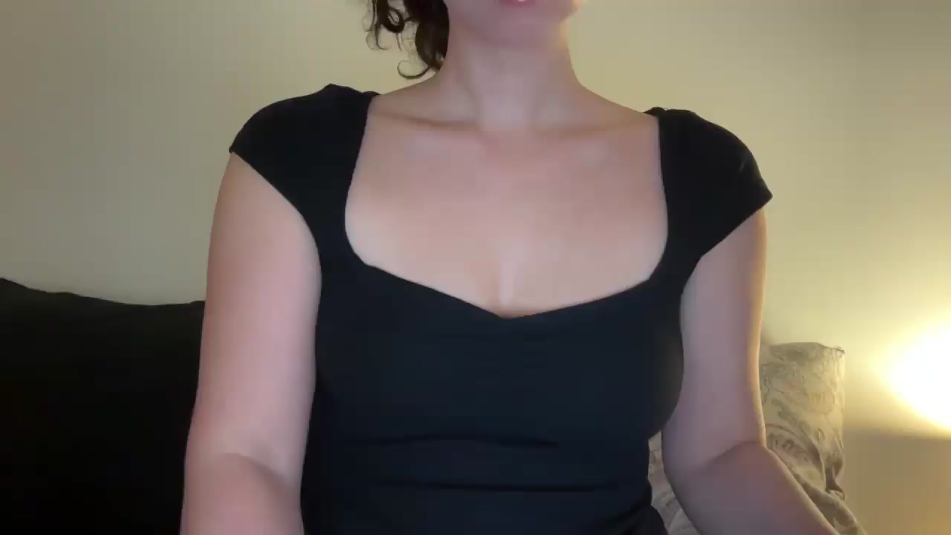 Gallery image thumbnail from cute_asian69's myfreecams stream on, 07/05/2026, 18:23 image 13 of 20