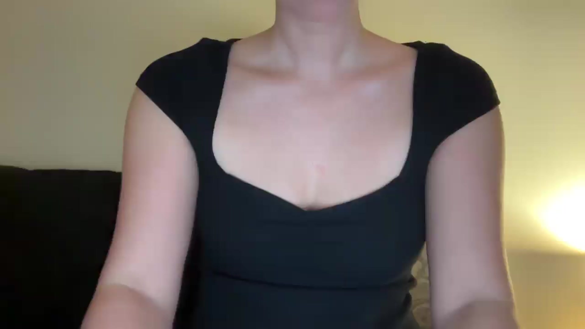 Gallery image thumbnail from cute_asian69's myfreecams stream on, 07/05/2026, 20:02 image 3 of 20