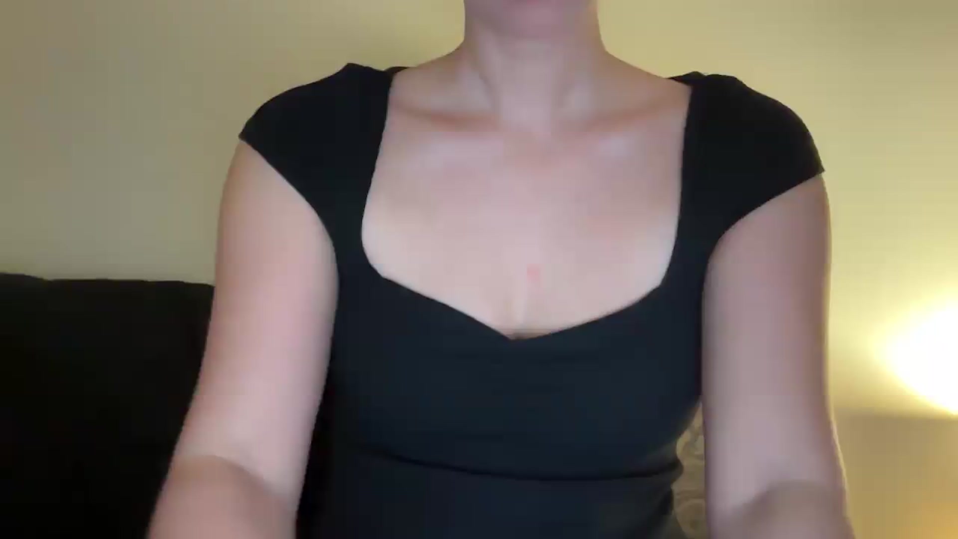 Gallery image thumbnail from cute_asian69's myfreecams stream on, 07/05/2026, 20:02 image 2 of 20