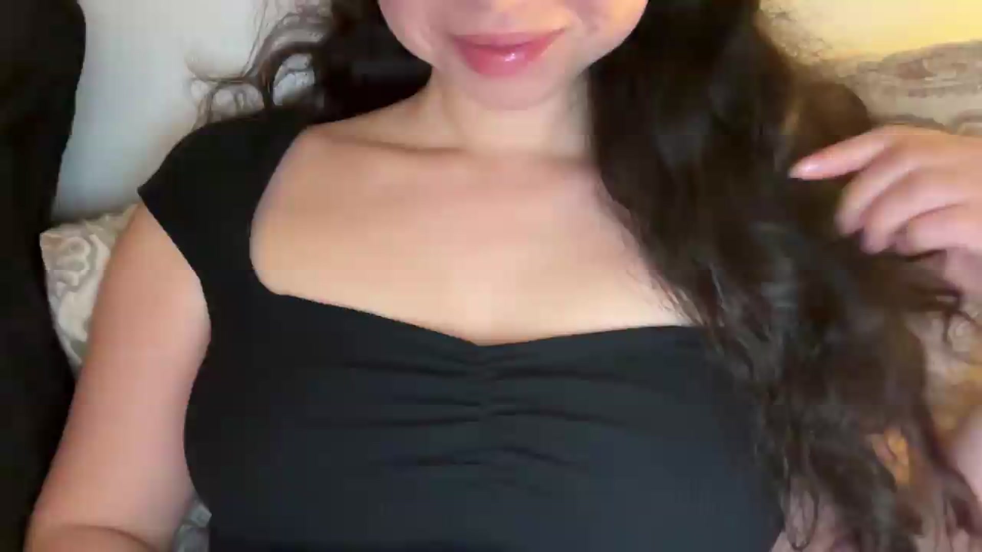 Gallery image thumbnail from cute_asian69's myfreecams stream on, 07/05/2026, 21:33 image 5 of 20