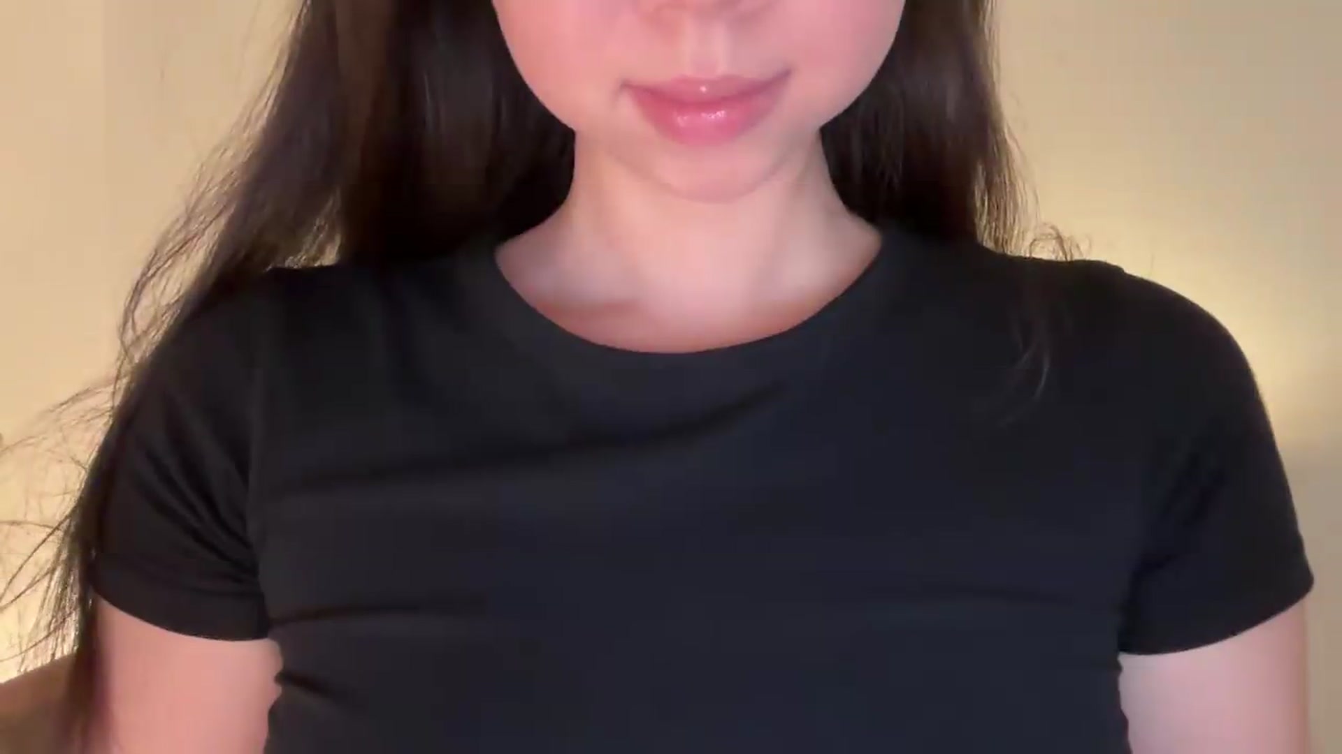 Gallery image thumbnail from cute_asian69's myfreecams stream on, 07/08/2026, 15:44 image 16 of 20