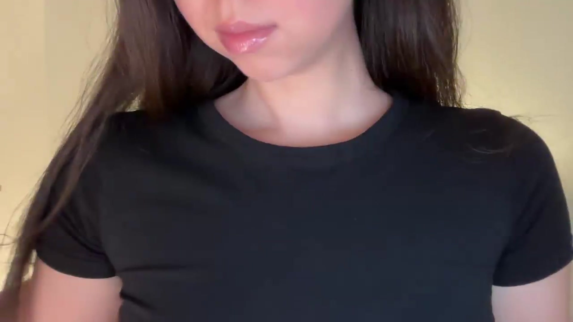 Gallery image thumbnail from cute_asian69's myfreecams stream on, 07/08/2026, 15:44 image 18 of 20