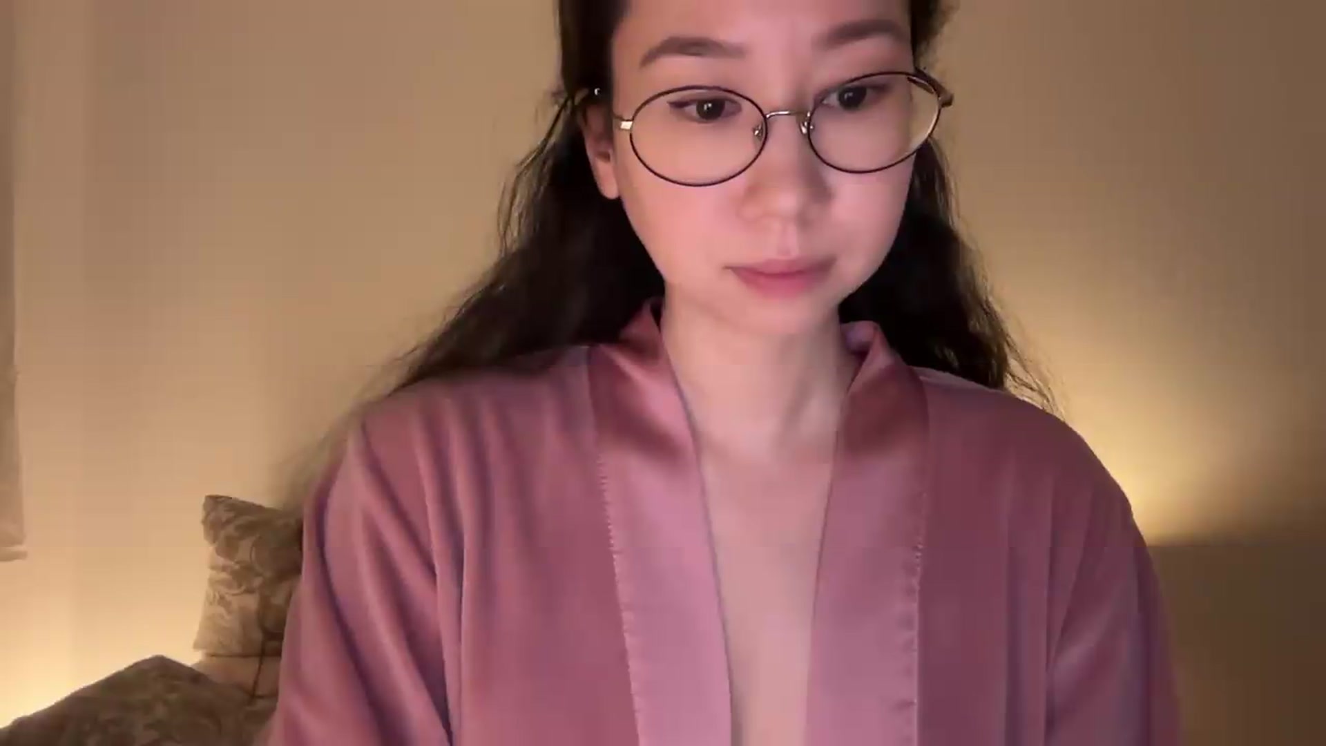Gallery image thumbnail from cute_asian69's myfreecams stream on, 07/31/2026, 04:11 image 19 of 20