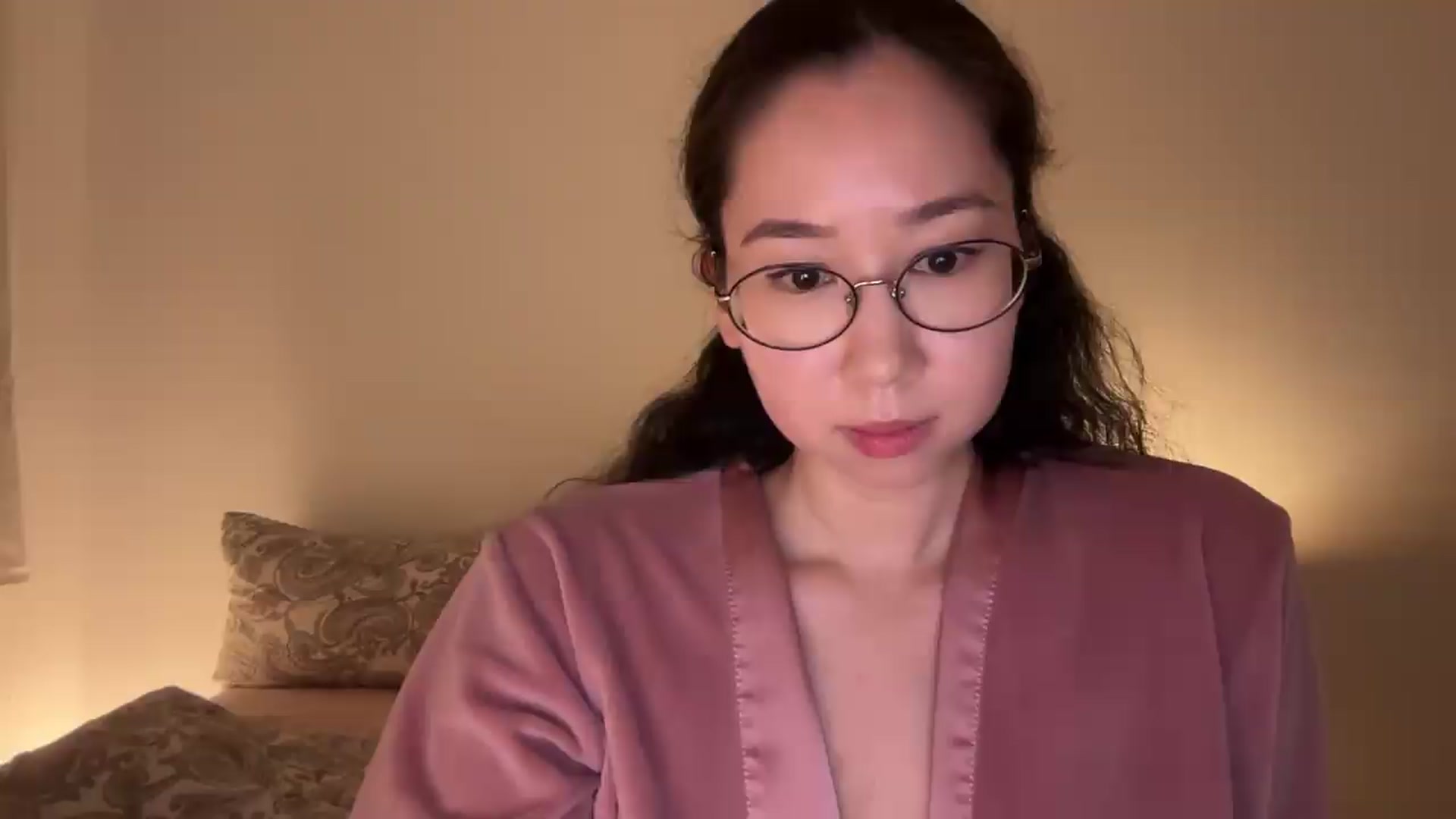 Gallery image thumbnail from cute_asian69's myfreecams stream on, 07/31/2026, 04:11 image 1 of 20