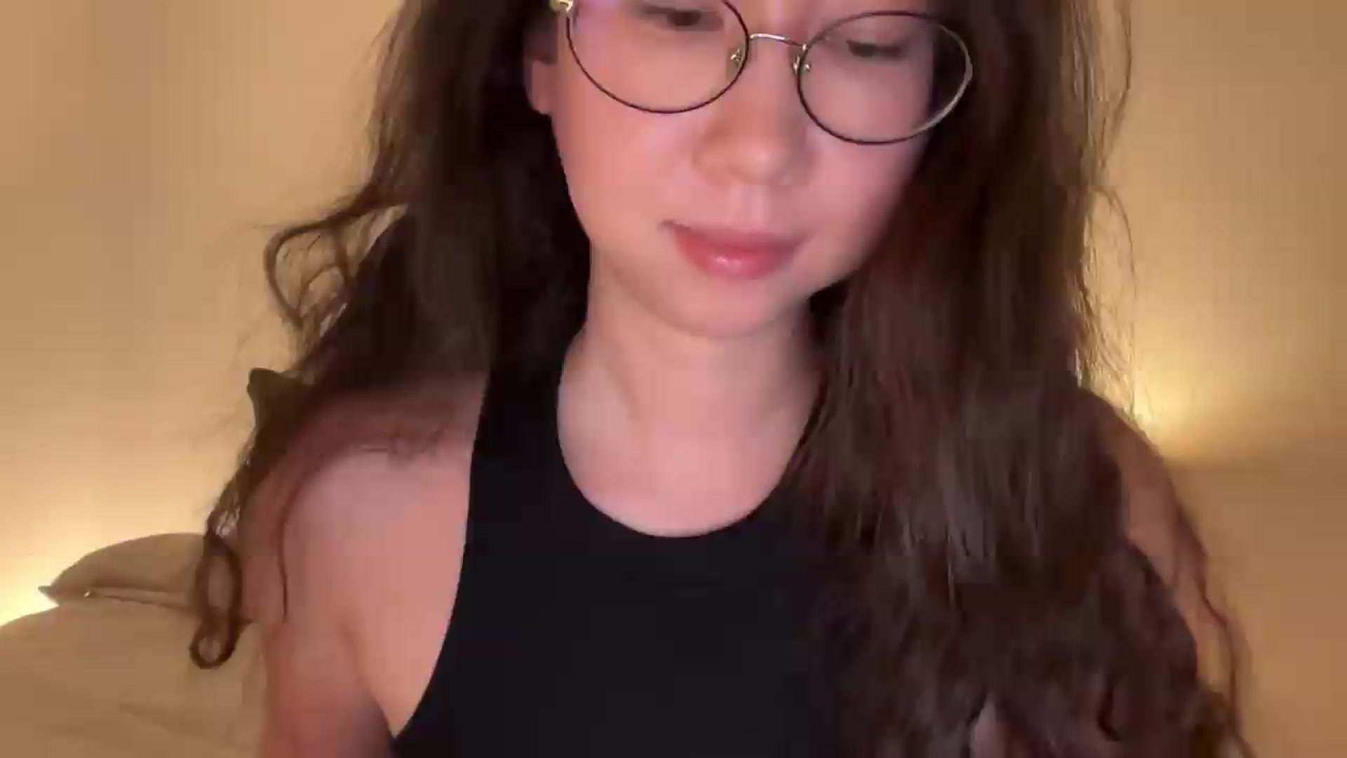 Gallery image thumbnail from cute_asian69's myfreecams stream on, 08/23/2026, 24:06 image 14 of 20