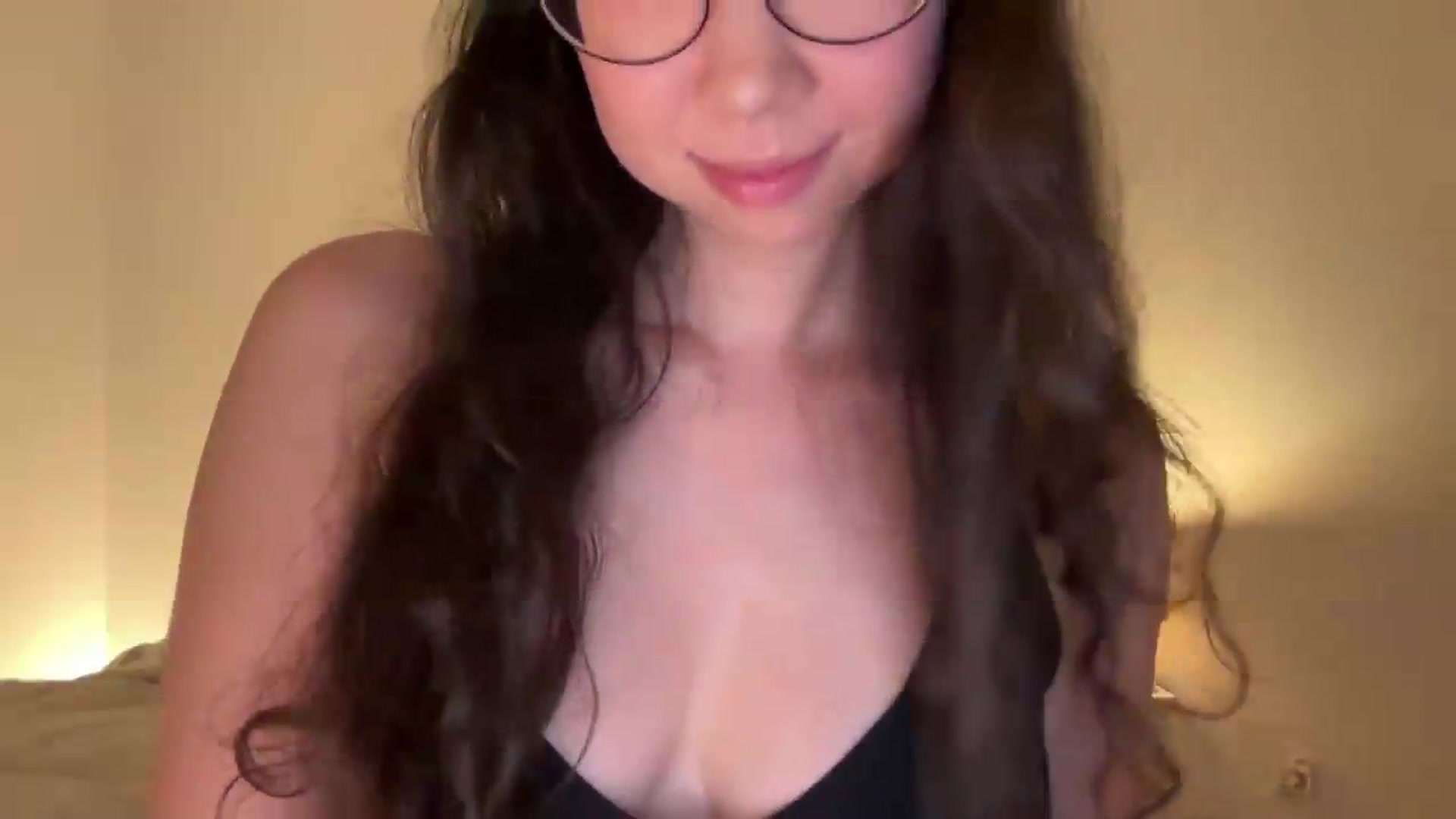 Gallery image thumbnail from cute_asian69's myfreecams stream on, 09/01/2026, 24:13 image 6 of 20