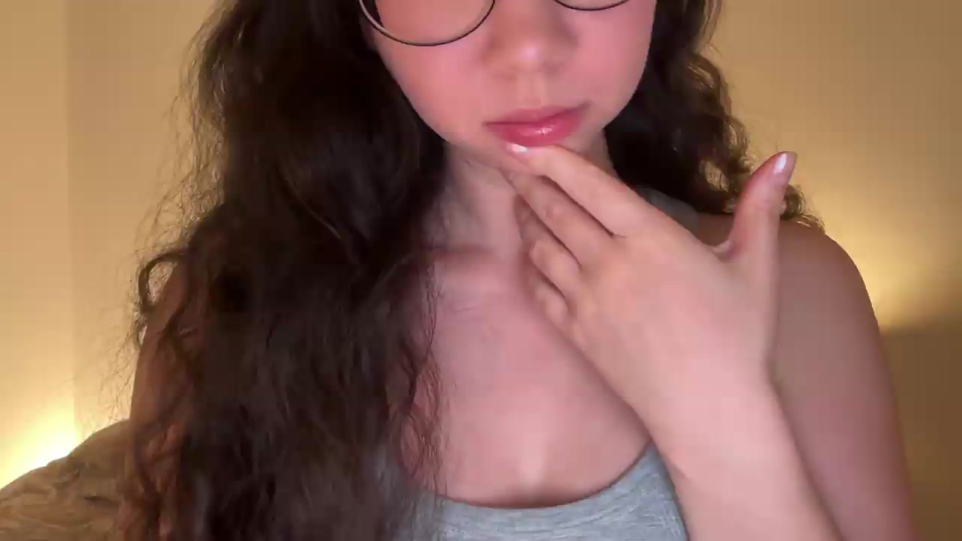 Gallery image thumbnail from cute_asian69's myfreecams stream on, 09/08/2026, 23:03 image 12 of 20