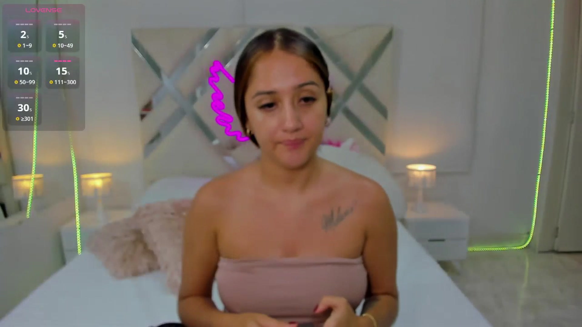 Gallery image thumbnail from cute_desiree's myfreecams stream on, 09/27/2025, 23:40 image 11 of 20