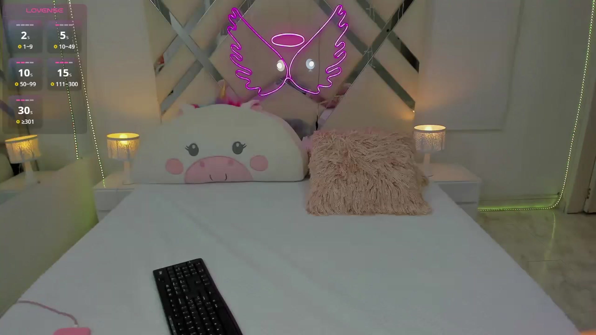 Gallery image thumbnail from cute_desiree's myfreecams stream on, 10/11/2025, 23:40 image 1 of 20