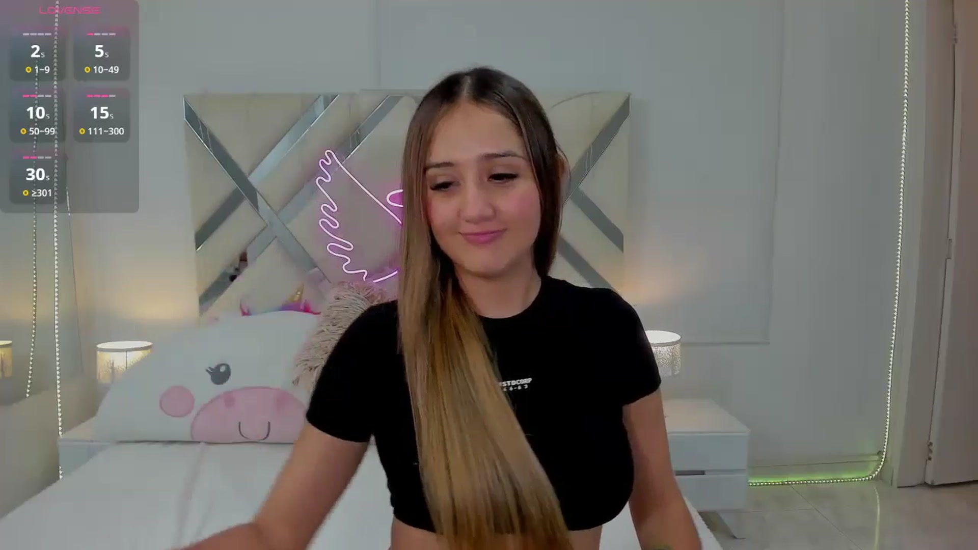 Gallery image thumbnail from cute_desiree's myfreecams stream on, 10/24/2025, 22:55 image 16 of 20