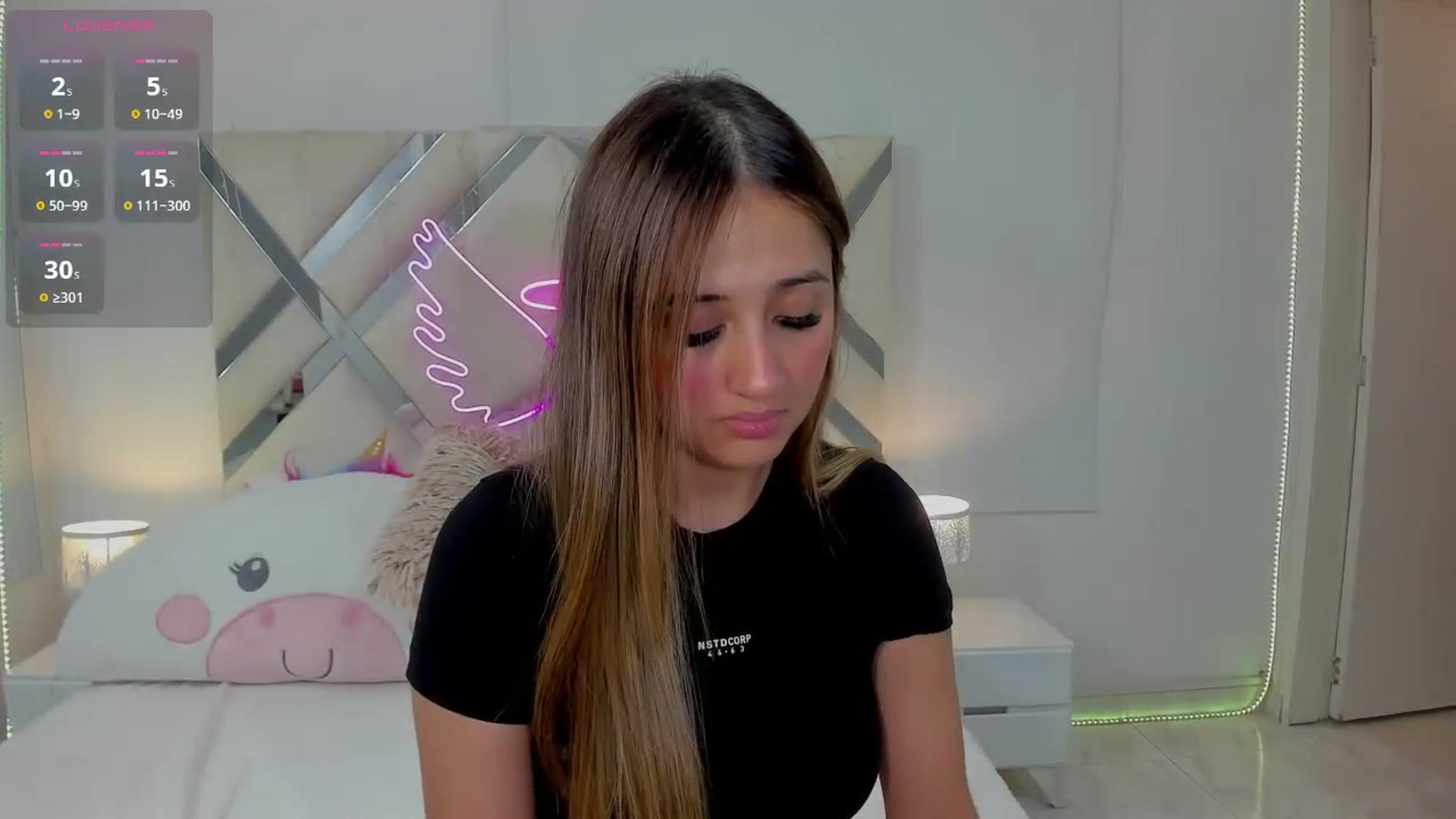 Gallery image thumbnail from cute_desiree's myfreecams stream on, 10/24/2025, 22:55 image 7 of 20