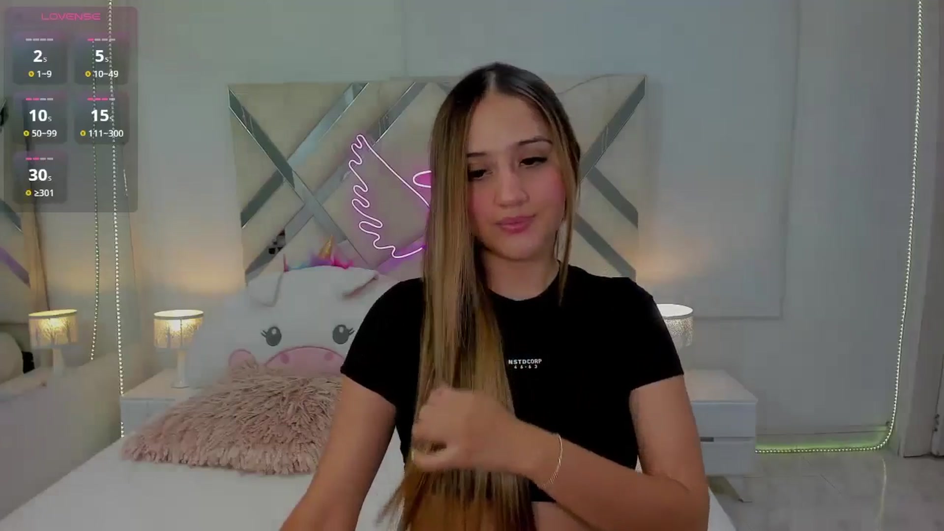 Gallery image thumbnail from cute_desiree's myfreecams stream on, 10/24/2025, 23:22 image 6 of 20