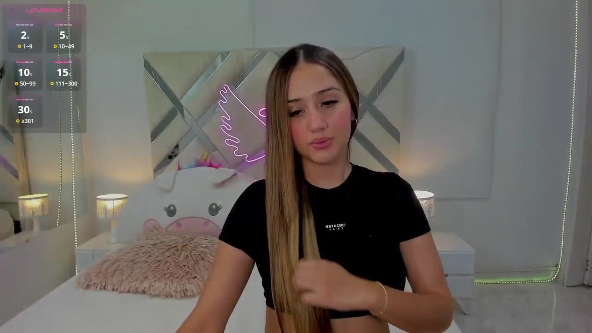 Gallery image thumbnail from cute_desiree's myfreecams stream on, 10/24/2025, 23:22 image 12 of 20