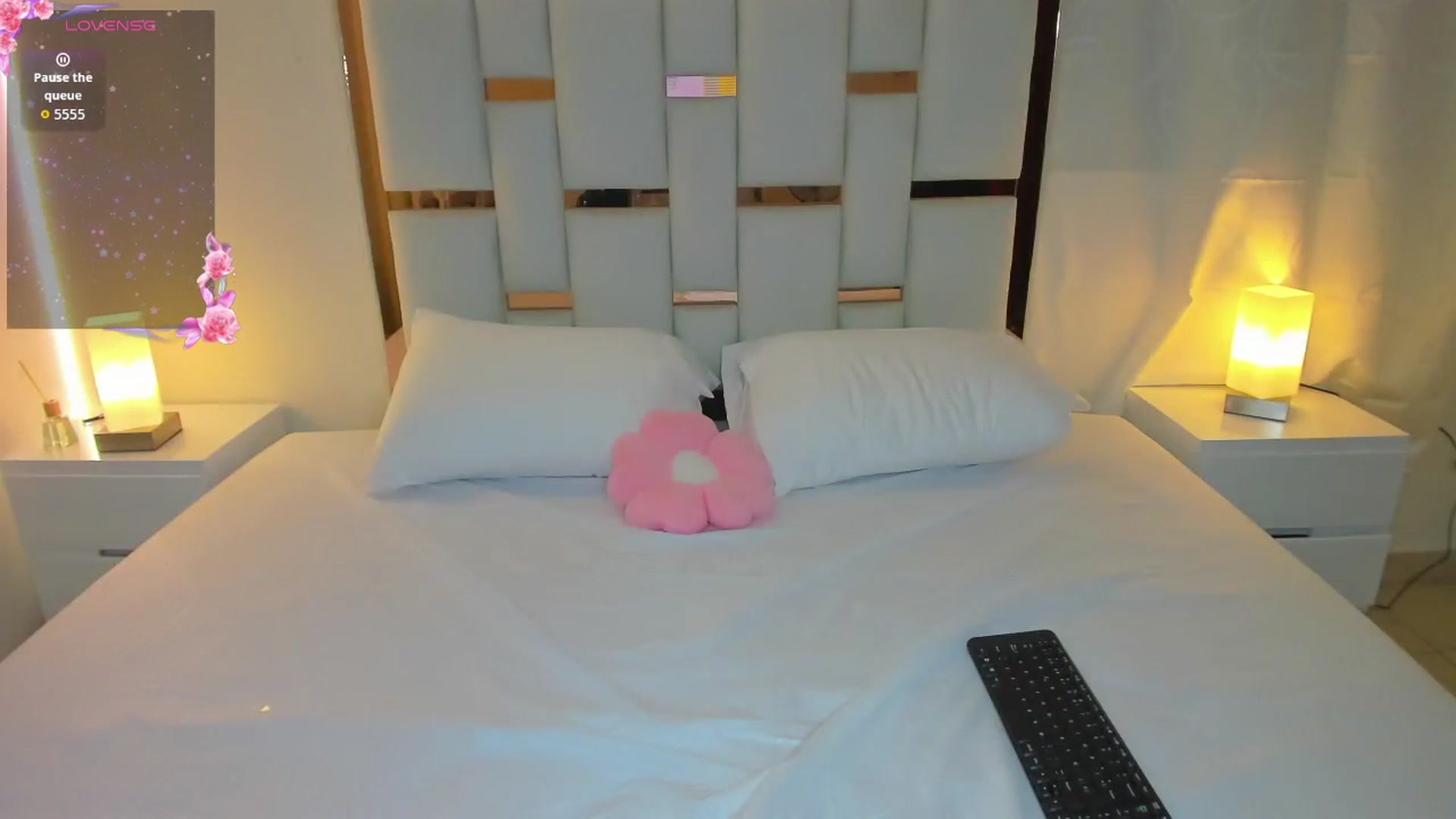 Gallery image thumbnail from cute_desiree's myfreecams stream on, 11/12/2025, 24:52 image 12 of 20