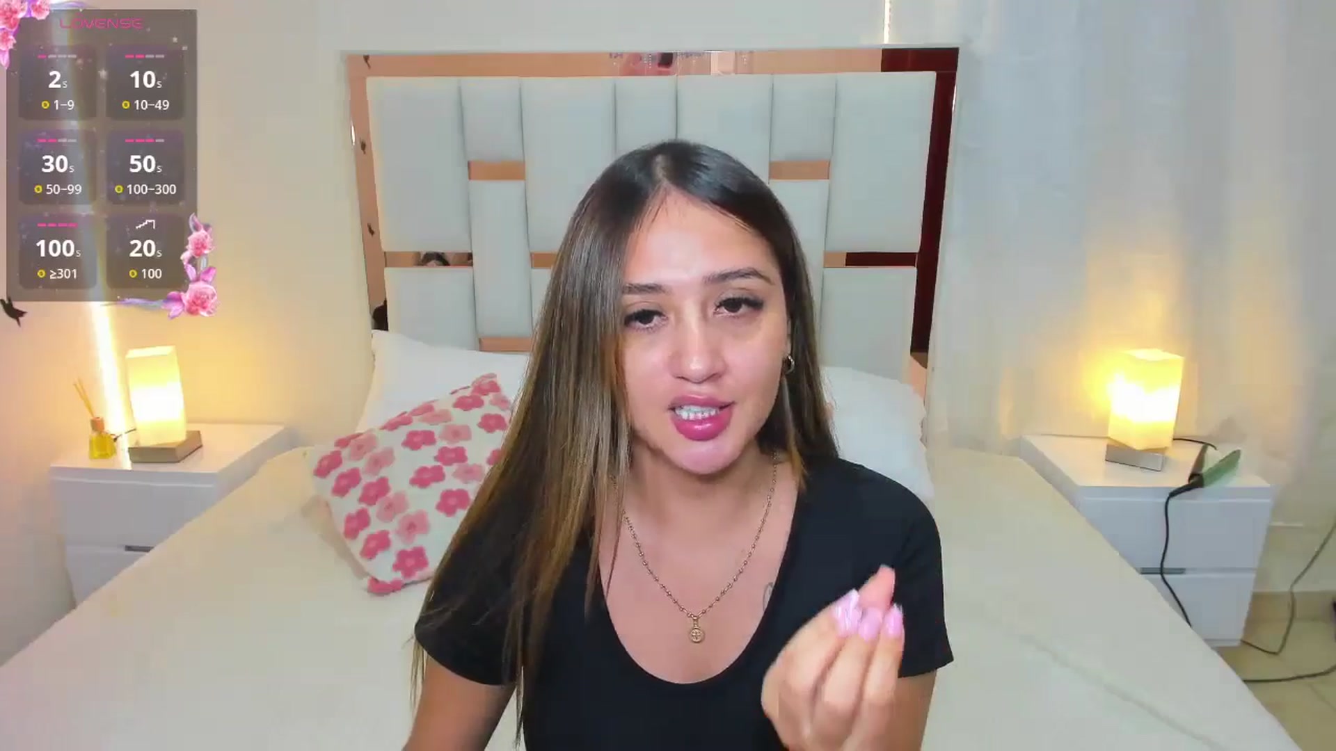 Gallery image thumbnail from cute_desiree's myfreecams stream on, 12/14/2025, 24:47 image 3 of 20