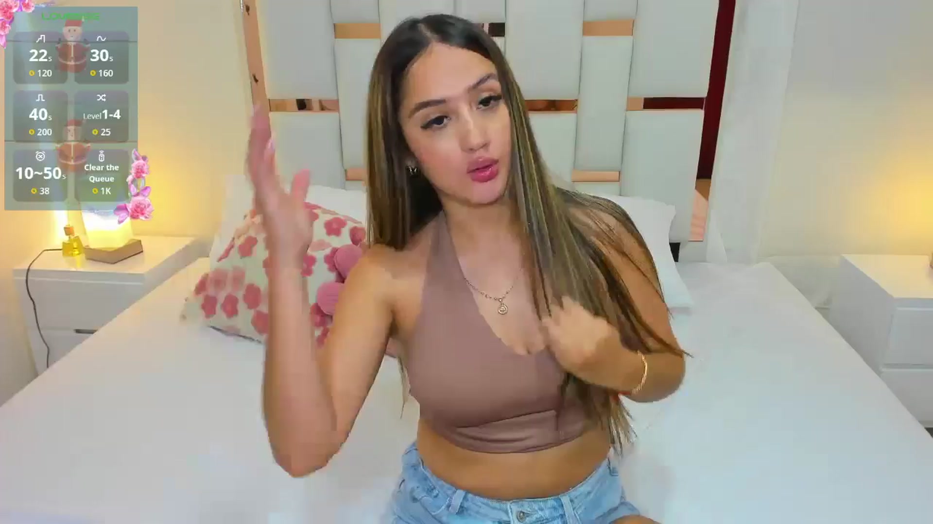 Gallery image thumbnail from cute_desiree's myfreecams stream on, 12/19/2025, 02:22 image 1 of 20
