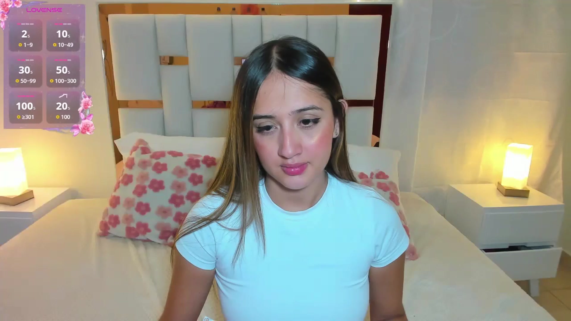 Gallery image thumbnail from cute_desiree's myfreecams stream on, 01/14/2026, 24:57 image 12 of 20