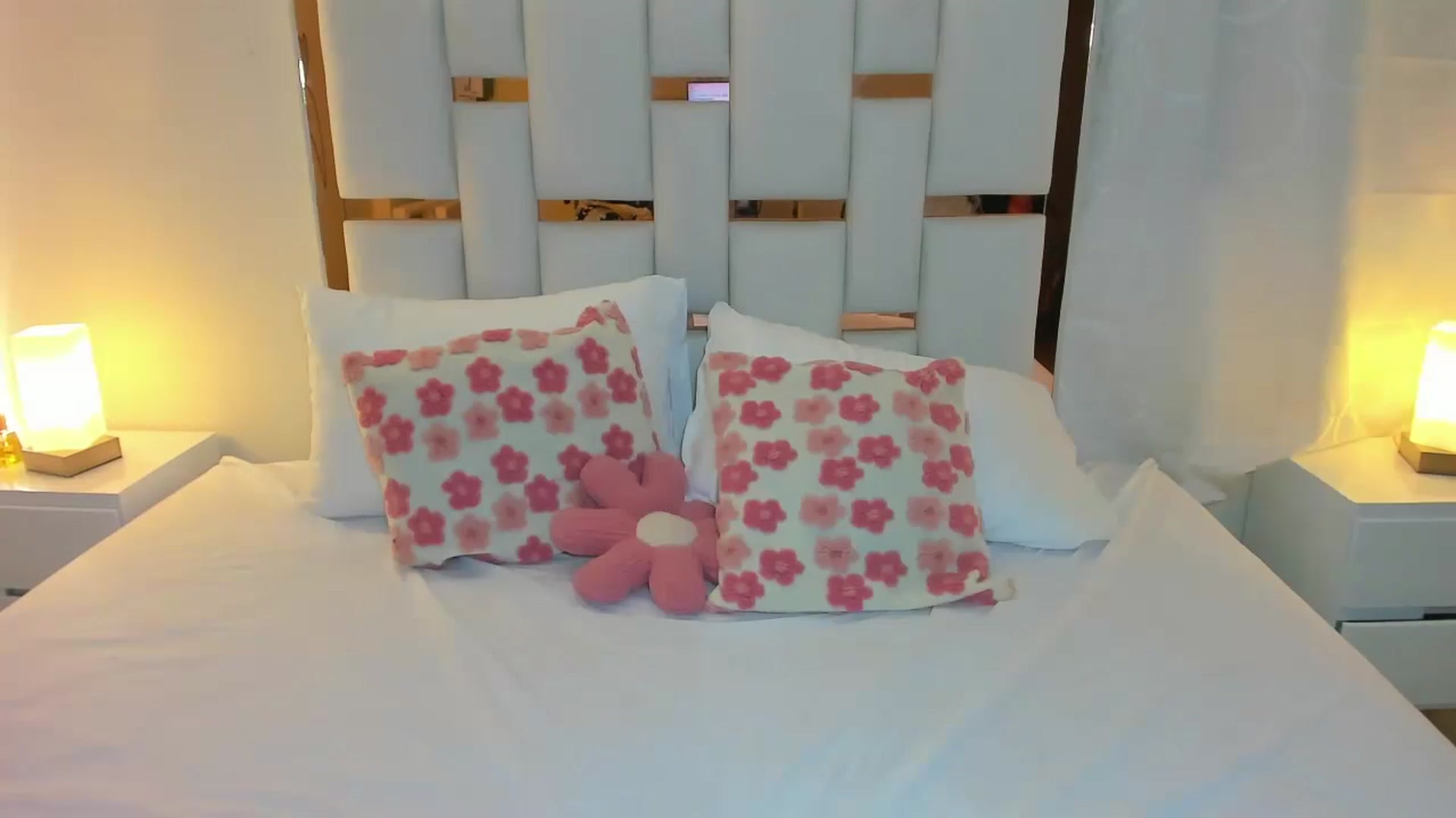 Gallery image thumbnail from cute_desiree's myfreecams stream on, 01/31/2026, 02:14 image 4 of 20