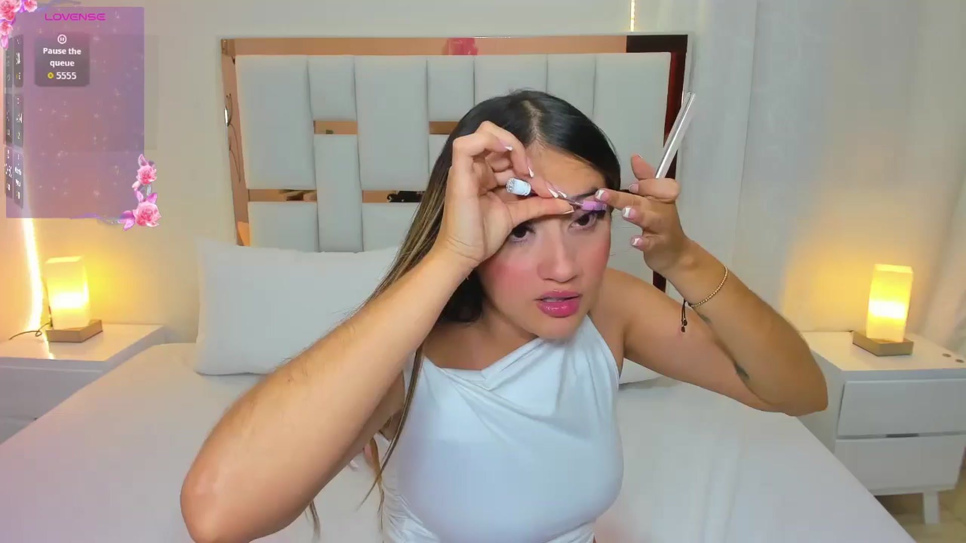 Gallery image thumbnail from cute_desiree's myfreecams stream on, 02/17/2026, 24:00 image 14 of 20